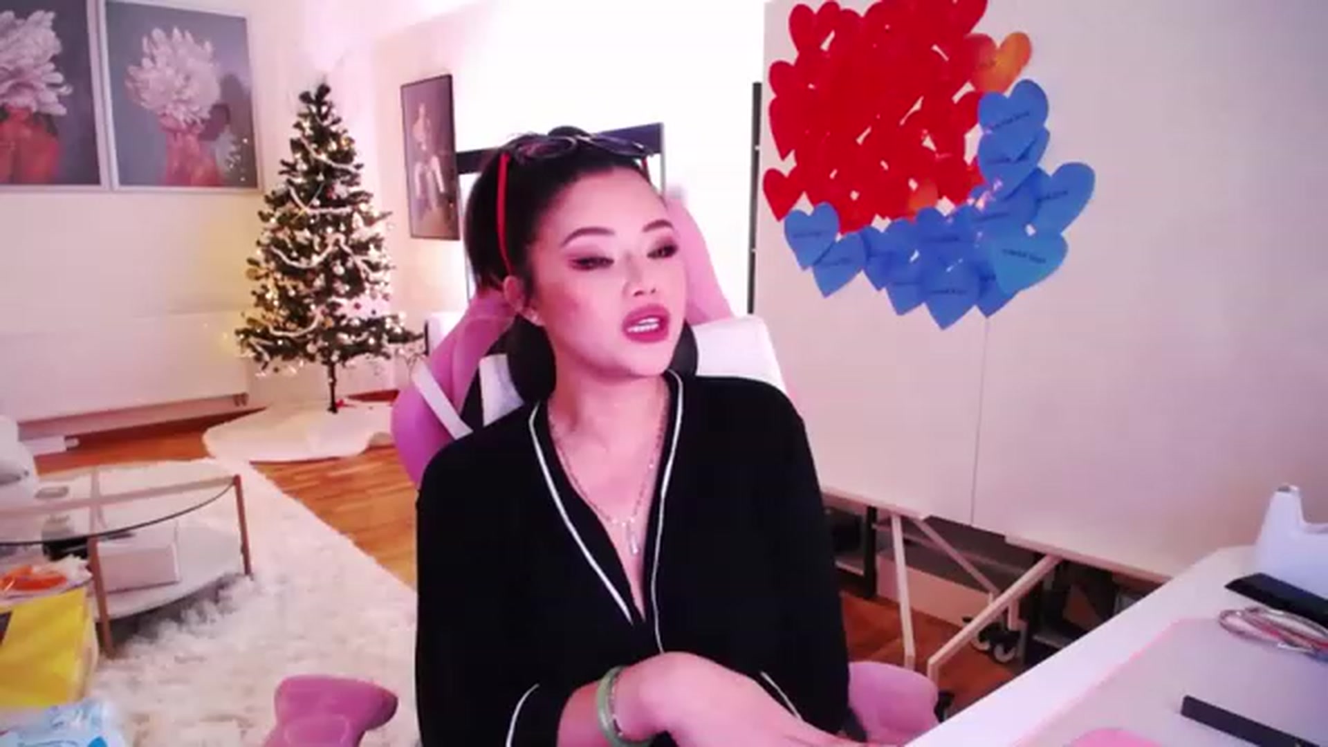 Gallery image thumbnail from SwtSunny's myfreecams stream on, 01/04/2023, 04:23 image 1 of 20