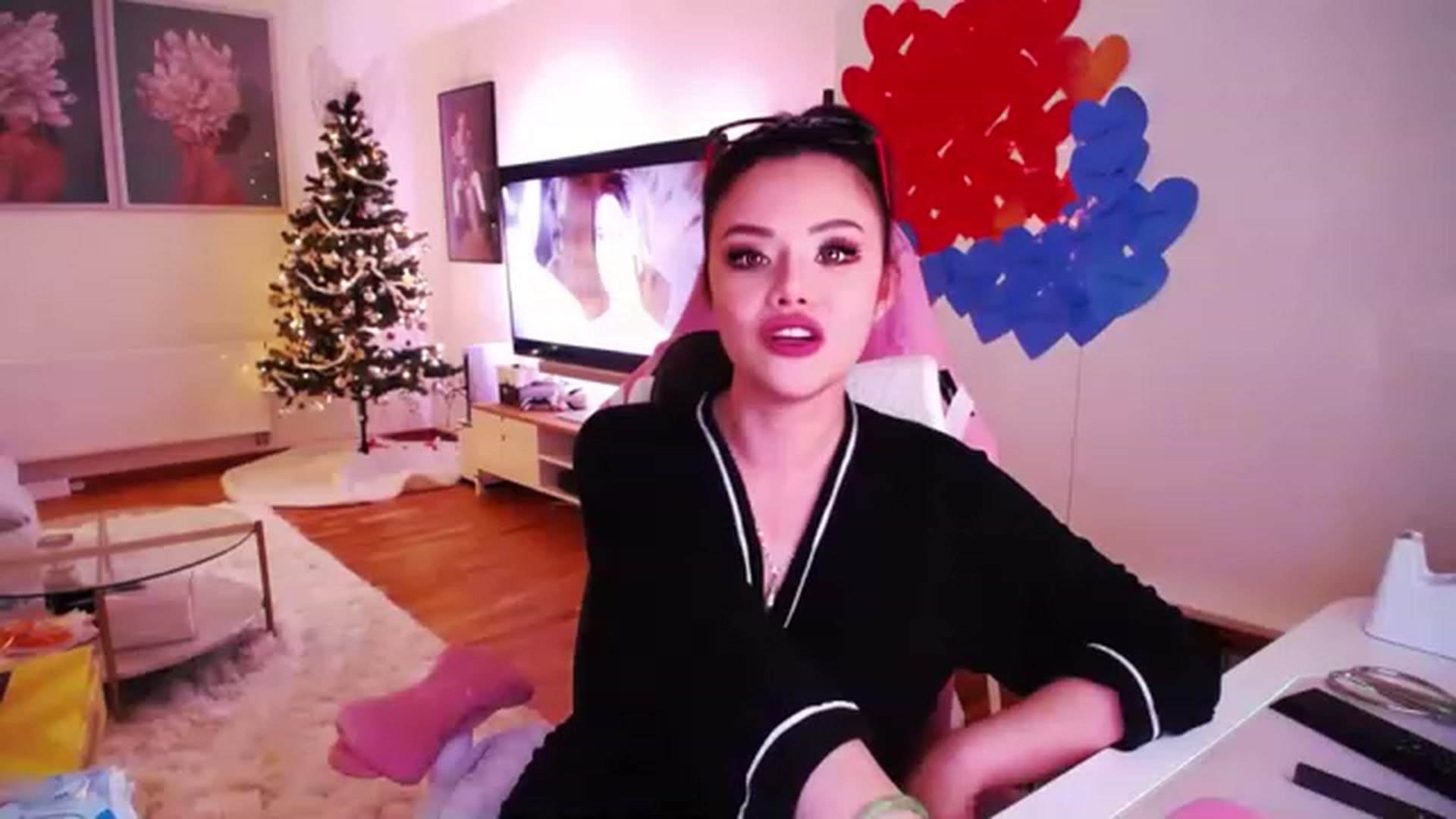 Gallery image thumbnail from SwtSunny's myfreecams stream on, 01/04/2023, 04:23 image 14 of 20