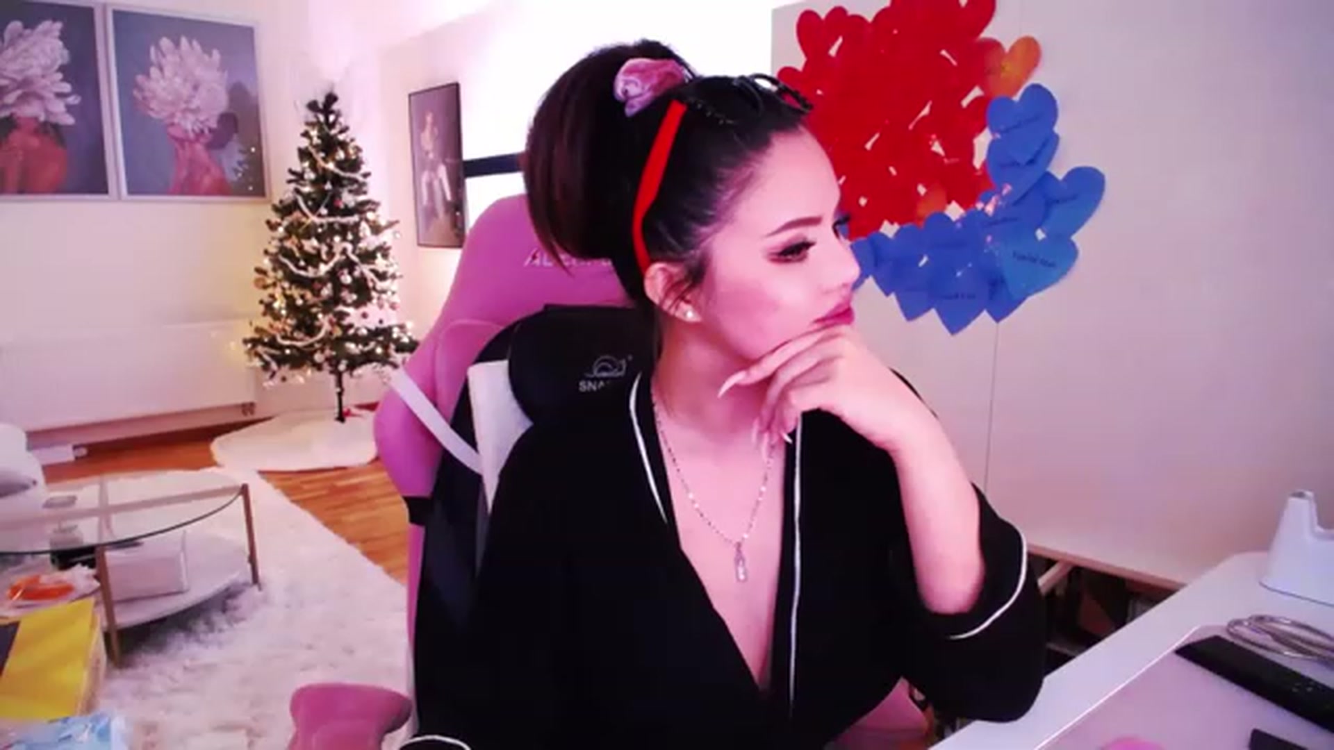 Gallery image thumbnail from SwtSunny's myfreecams stream on, 01/04/2023, 05:24 image 3 of 20