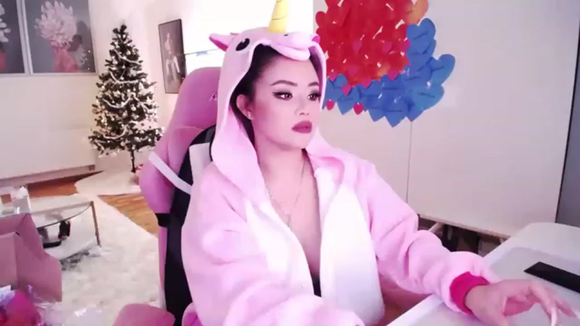 Gallery image thumbnail from SwtSunny's myfreecams stream on, 01/07/2023, 02:49 image 16 of 20