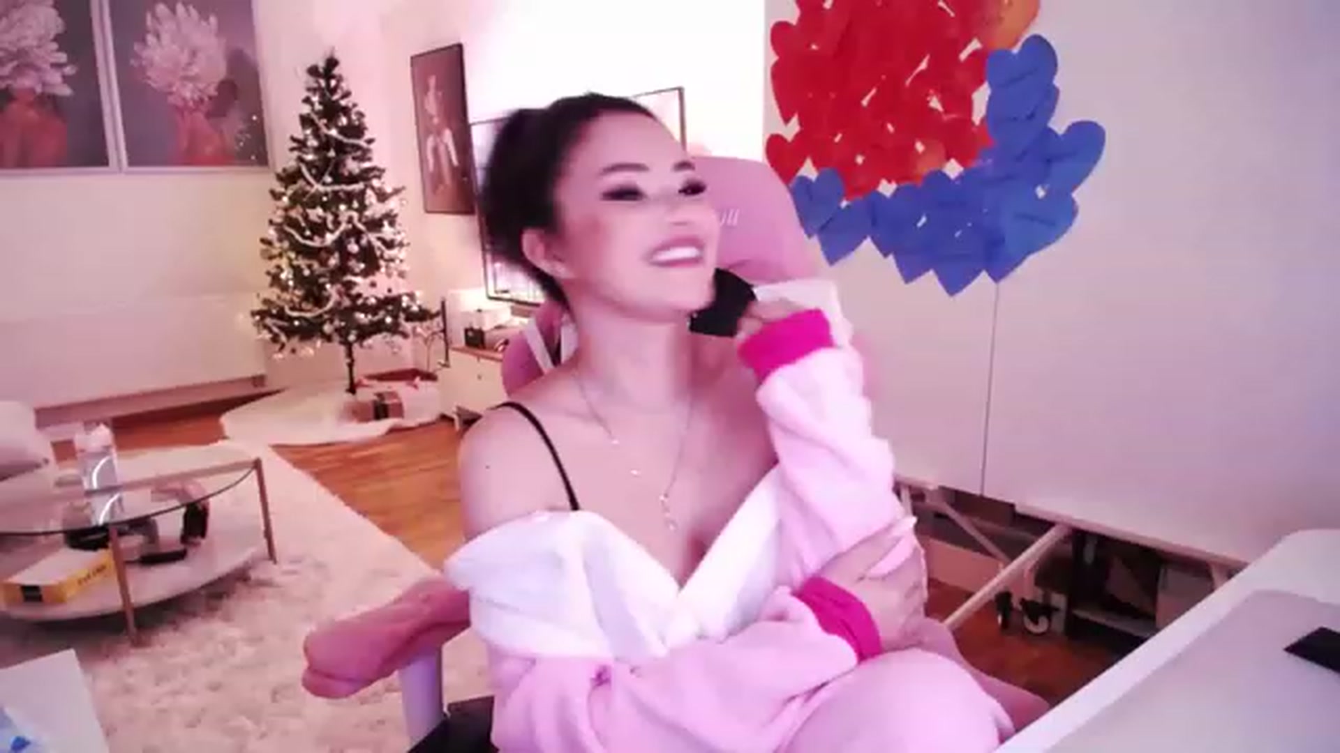 Gallery image thumbnail from SwtSunny's myfreecams stream on, 01/07/2023, 02:49 image 7 of 20