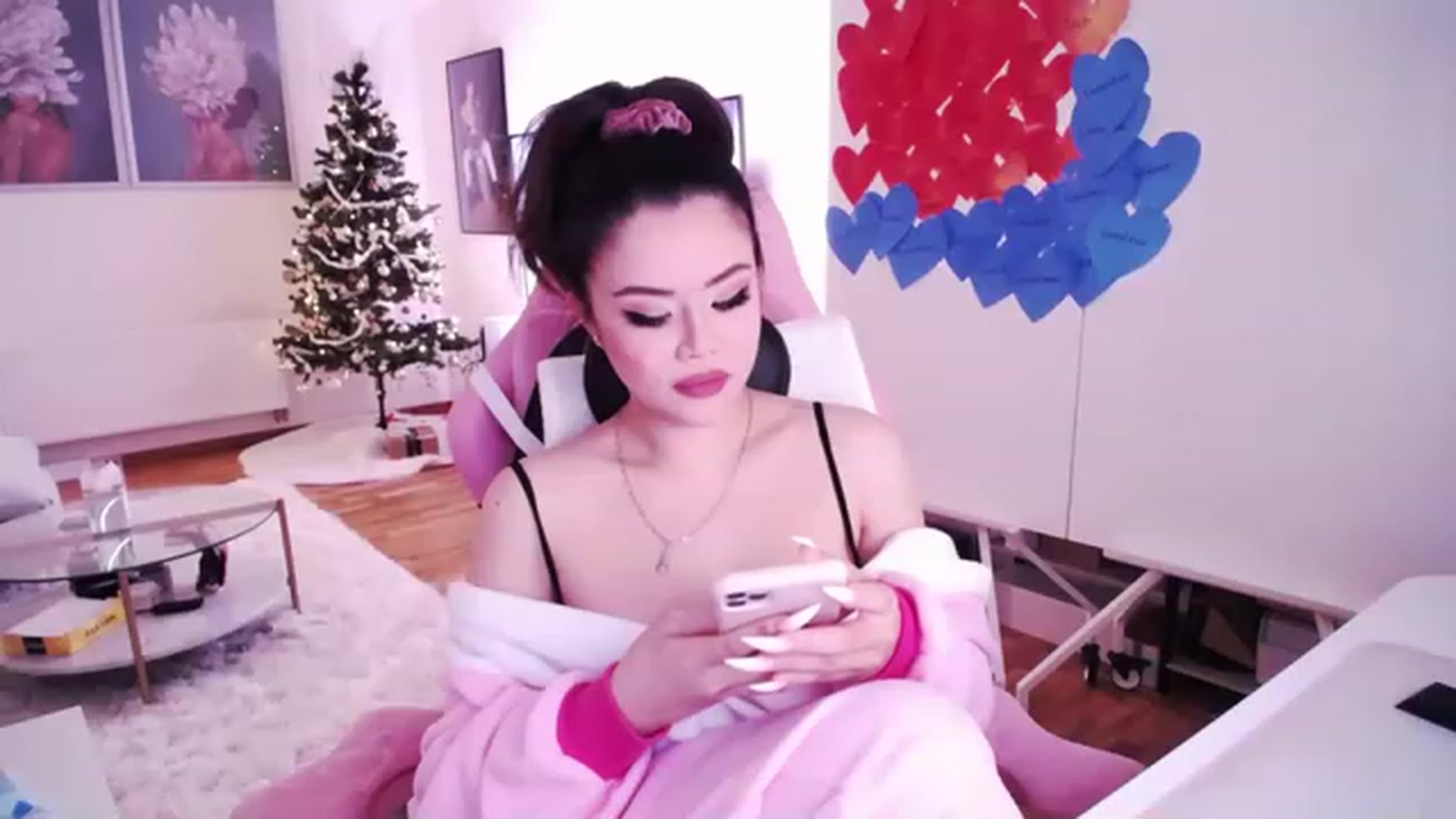 Gallery image thumbnail from SwtSunny's myfreecams stream on, 01/07/2023, 02:49 image 2 of 20
