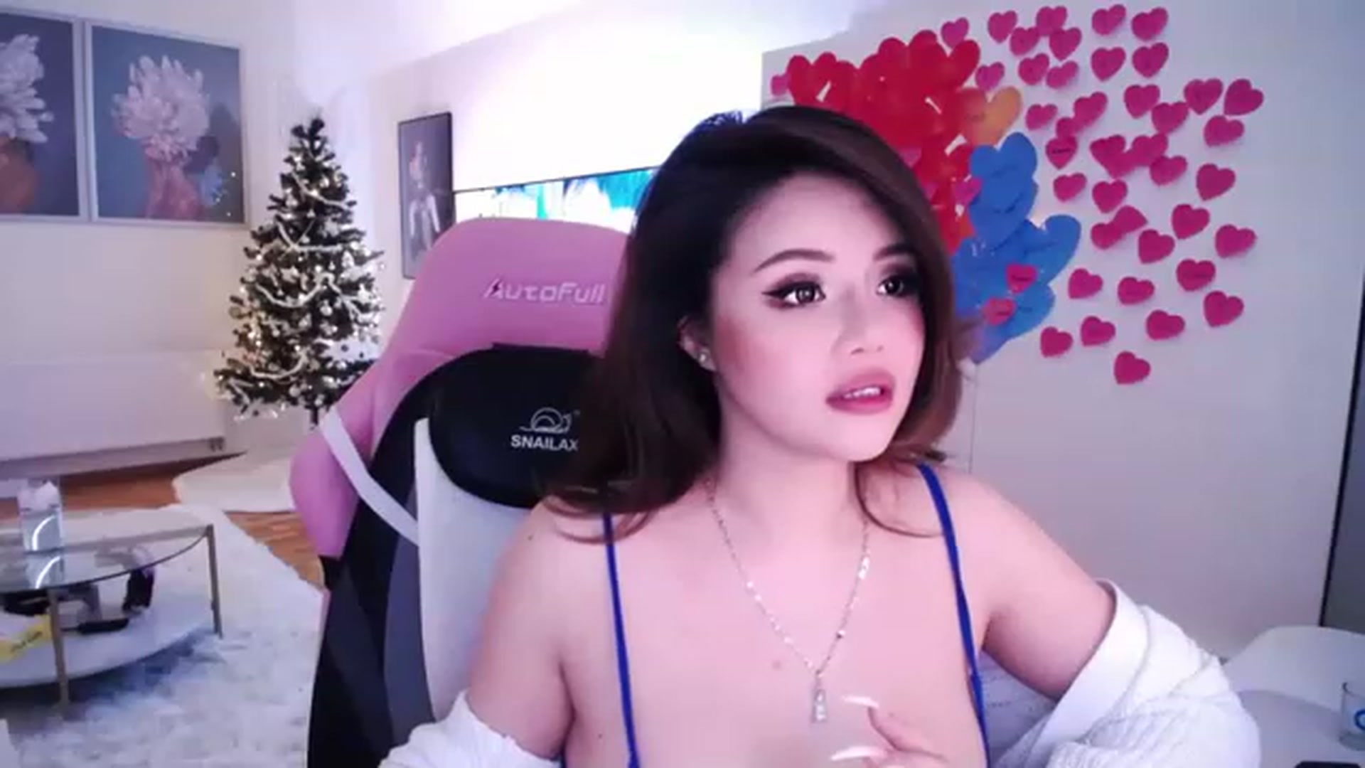 Gallery image thumbnail from SwtSunny's myfreecams stream on, 01/08/2023, 05:32 image 20 of 20