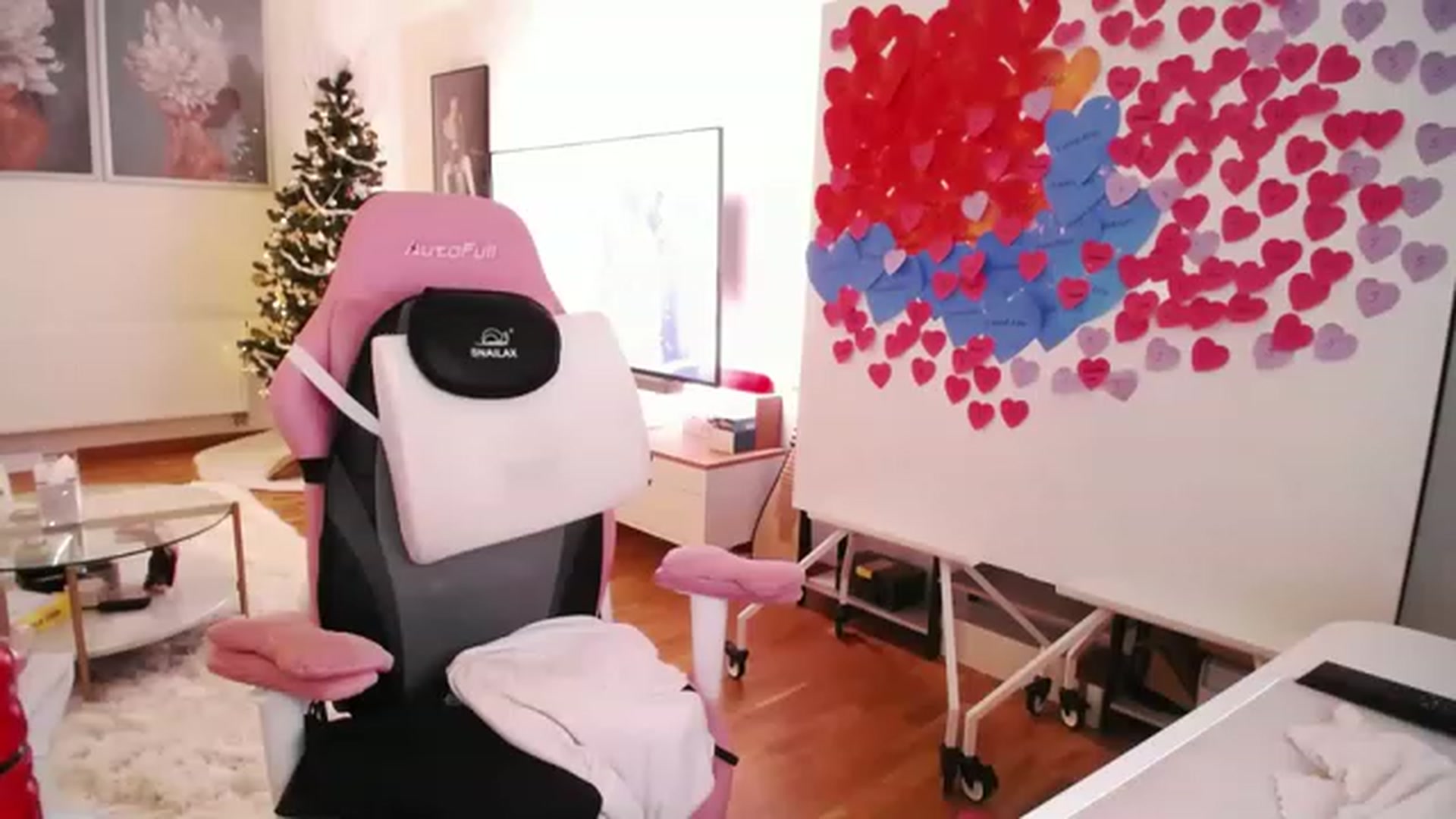 Gallery image thumbnail from SwtSunny's myfreecams stream on, 01/10/2023, 06:50 image 20 of 20
