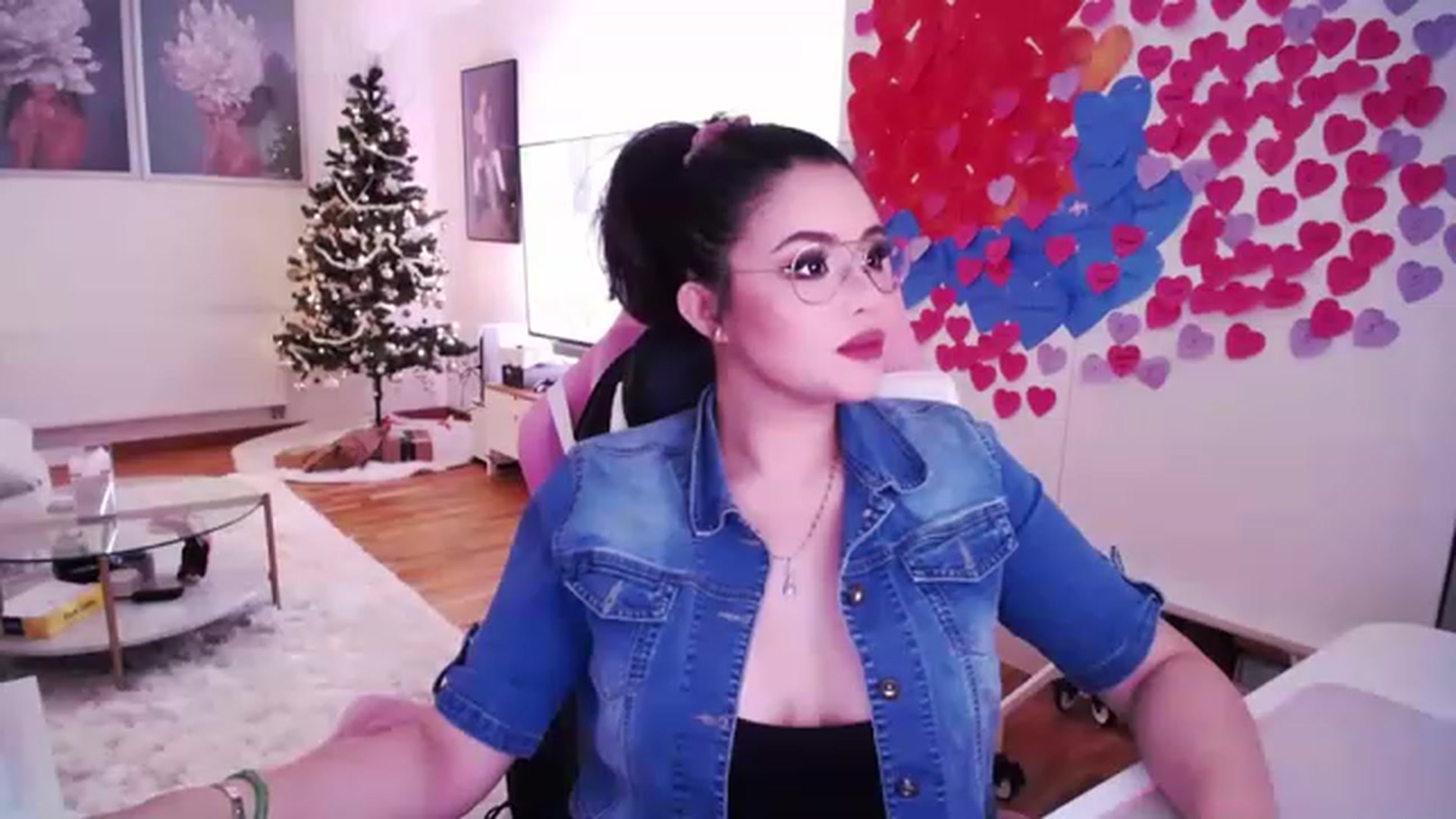 Gallery image thumbnail from SwtSunny's myfreecams stream on, 01/12/2023, 04:11 image 12 of 20