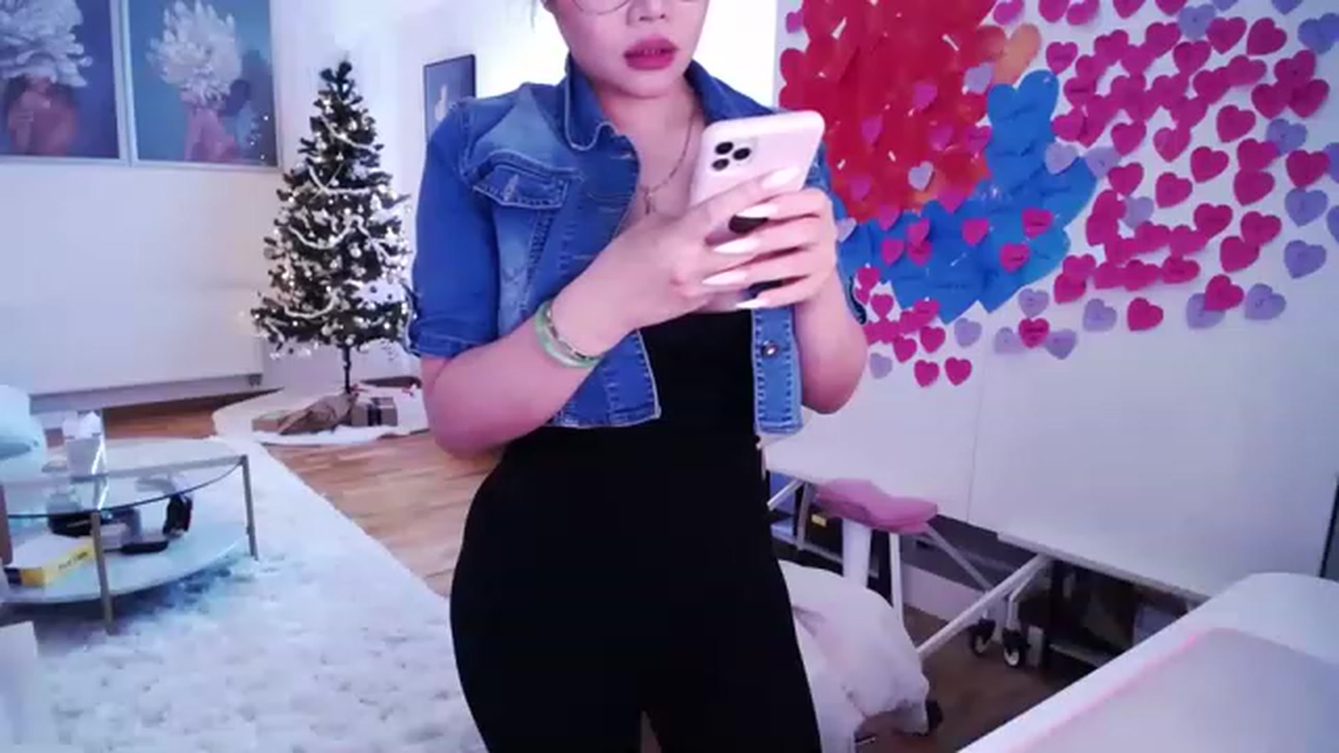 Gallery image thumbnail from SwtSunny's myfreecams stream on, 01/12/2023, 04:11 image 16 of 20