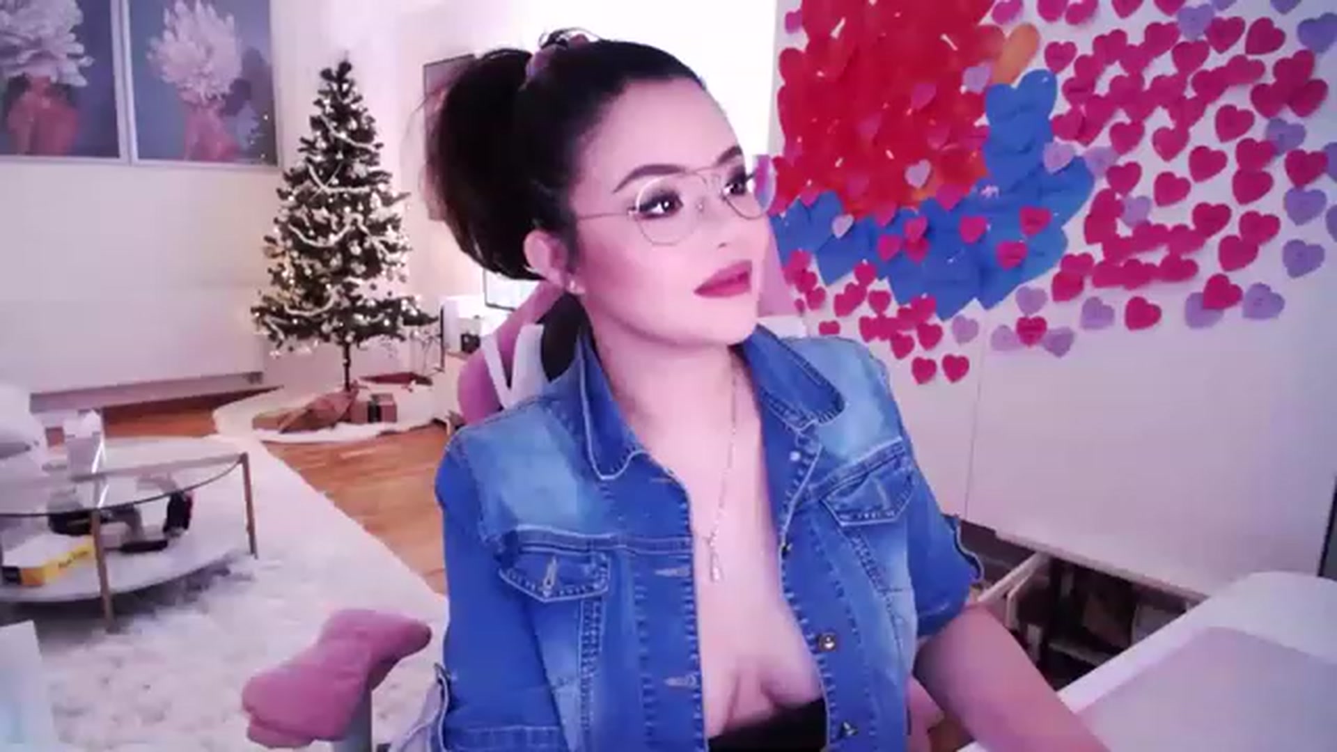 Gallery image thumbnail from SwtSunny's myfreecams stream on, 01/12/2023, 04:11 image 11 of 20