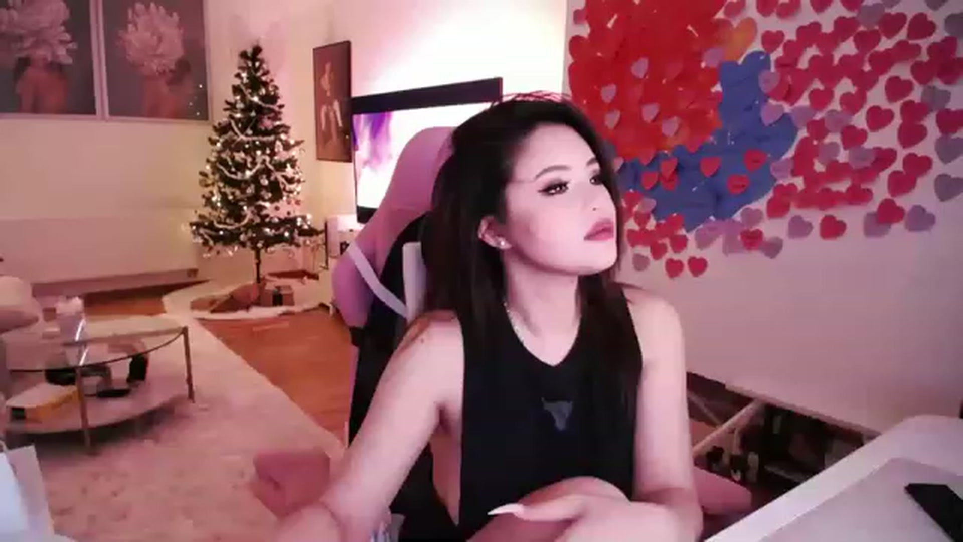Gallery image thumbnail from SwtSunny's myfreecams stream on, 01/13/2023, 03:12 image 11 of 20