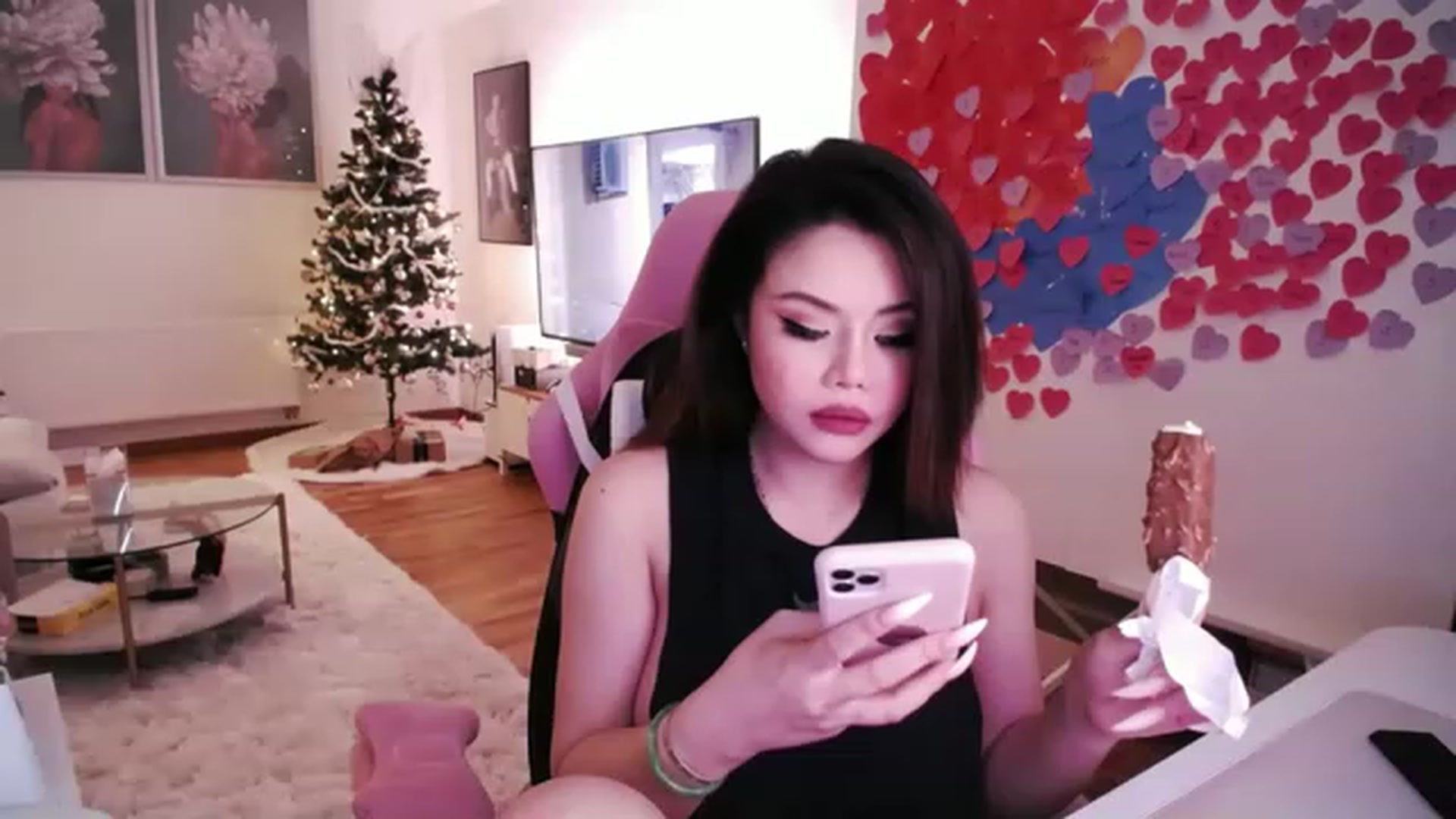 Gallery image thumbnail from SwtSunny's myfreecams stream on, 01/13/2023, 03:12 image 5 of 20