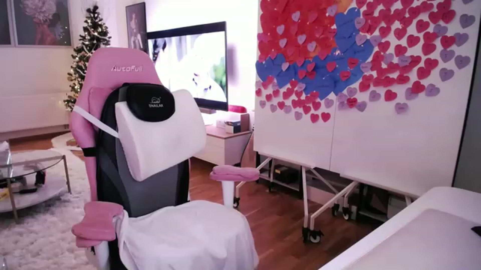 Gallery image thumbnail from SwtSunny's myfreecams stream on, 01/13/2023, 03:33 image 11 of 20