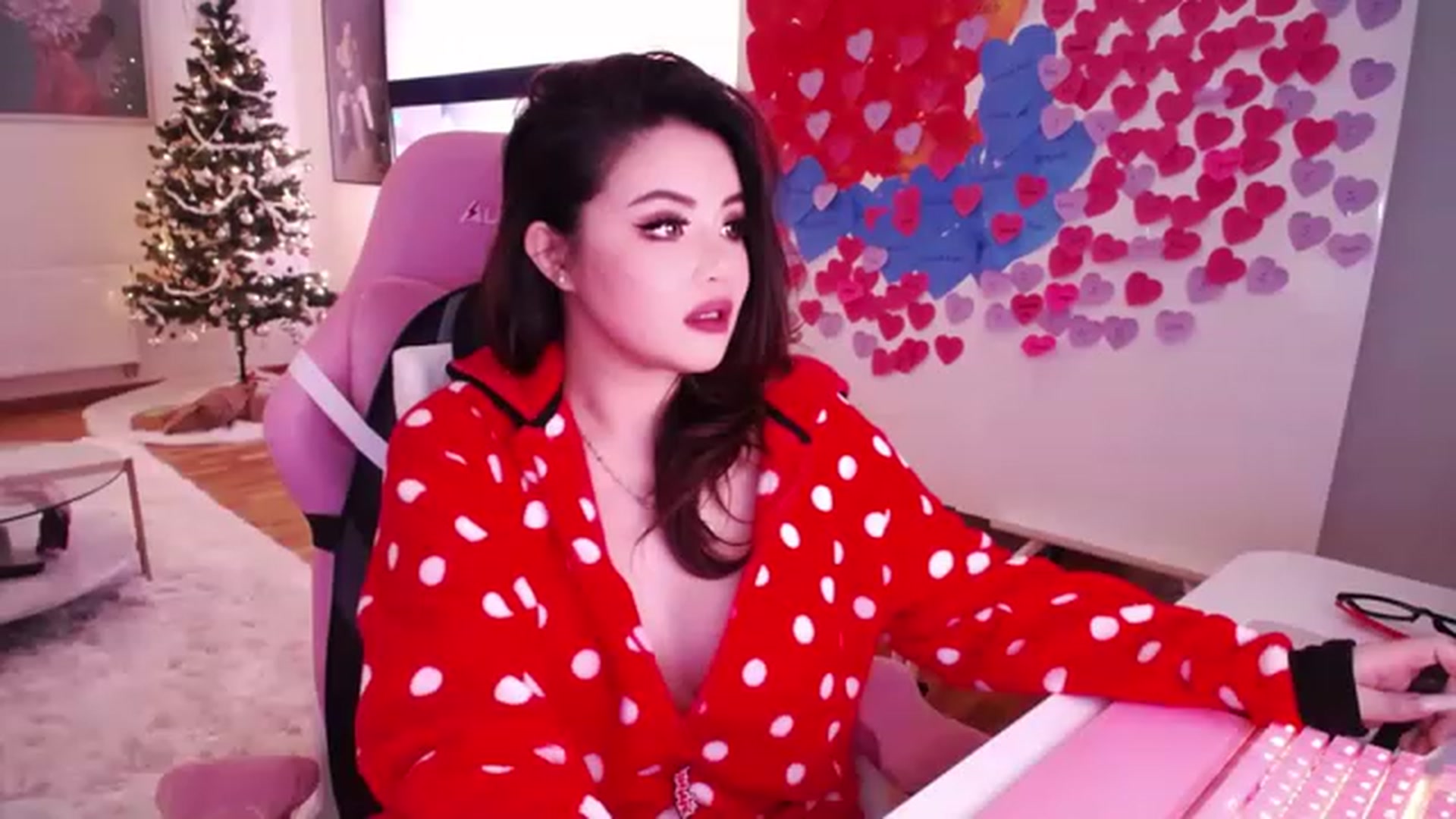 Gallery image thumbnail from SwtSunny's myfreecams stream on, 01/16/2023, 02:55 image 14 of 20