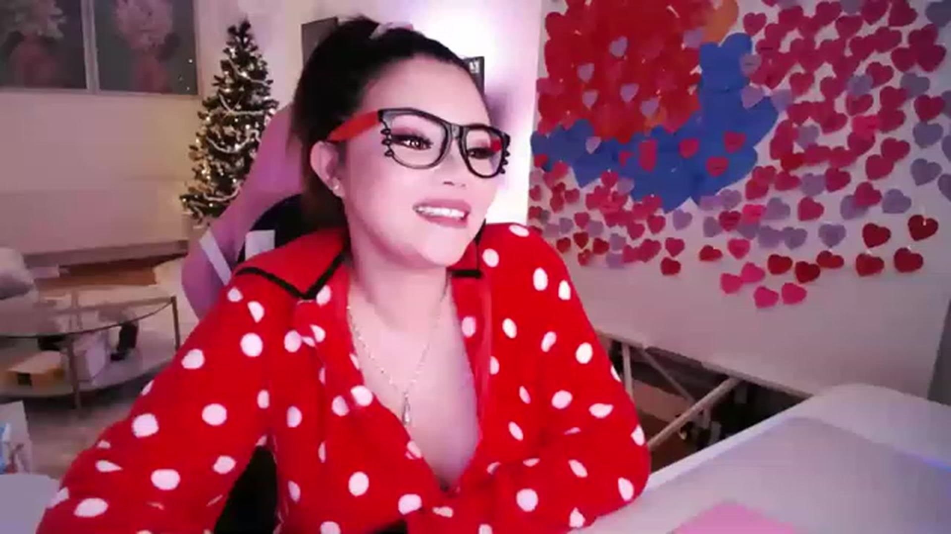 Gallery image thumbnail from SwtSunny's myfreecams stream on, 01/20/2023, 04:06 image 3 of 20