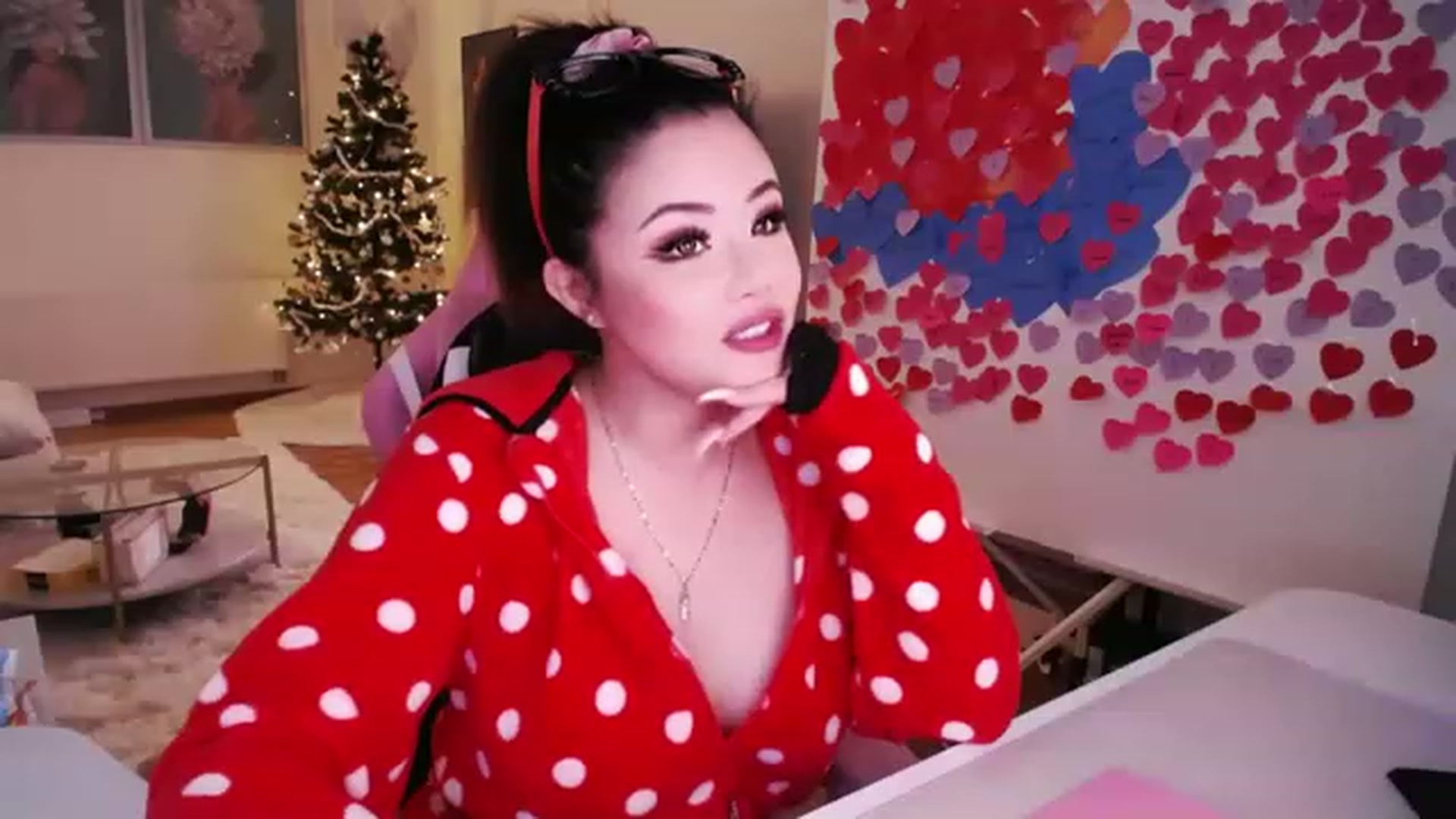 Gallery image thumbnail from SwtSunny's myfreecams stream on, 01/20/2023, 04:06 image 6 of 20