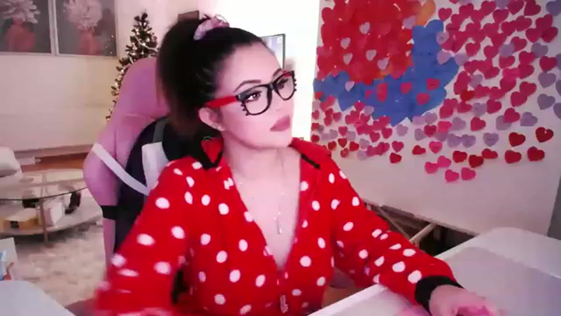 Gallery image thumbnail from SwtSunny's myfreecams stream on, 01/20/2023, 04:06 image 2 of 20
