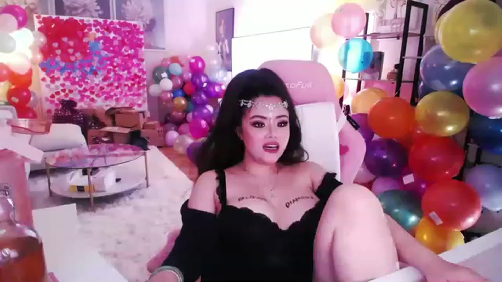 Gallery image thumbnail from SwtSunny's myfreecams stream on, 01/29/2023, 24:08 image 18 of 20