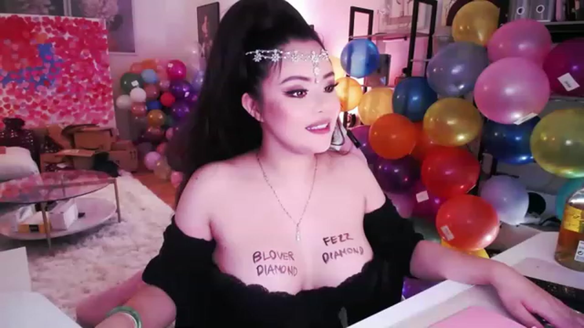 Gallery image thumbnail from SwtSunny's myfreecams stream on, 01/29/2023, 24:08 image 20 of 20