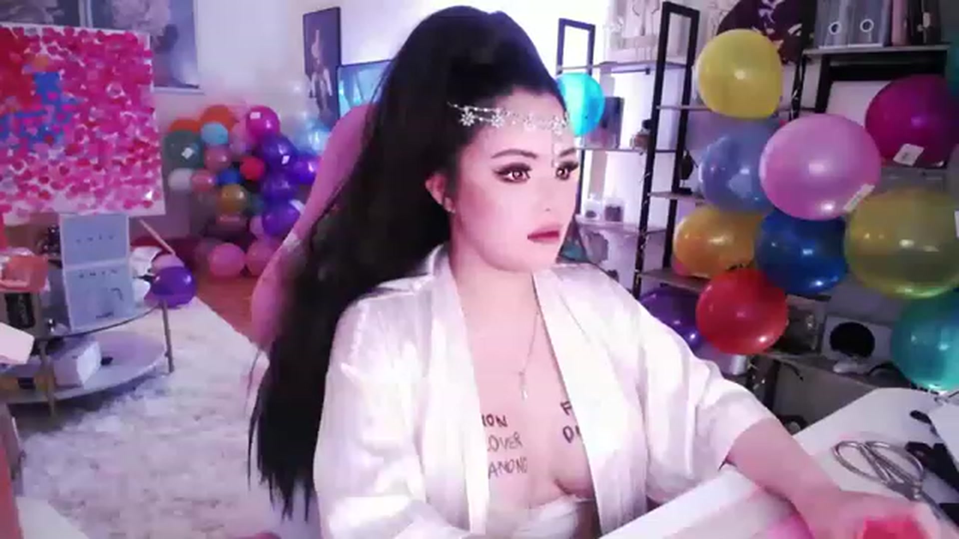 Gallery image thumbnail from SwtSunny's myfreecams stream on, 01/29/2023, 04:19 image 16 of 20