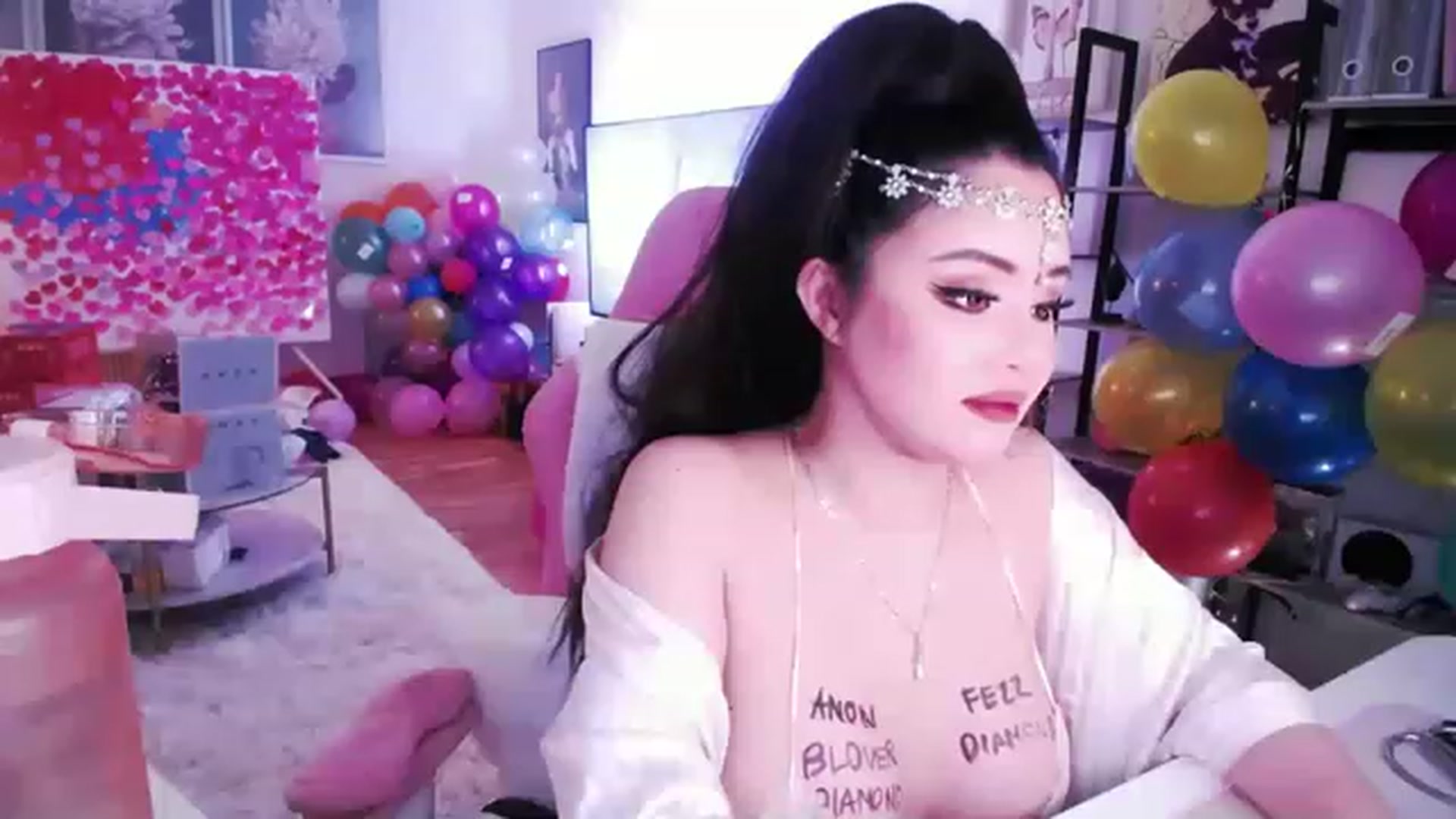 Gallery image thumbnail from SwtSunny's myfreecams stream on, 01/29/2023, 04:19 image 10 of 20