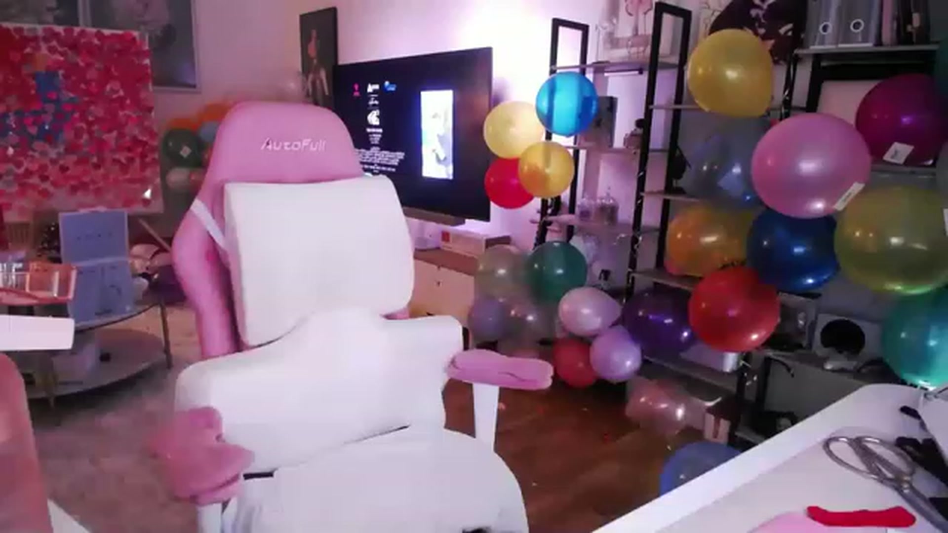 Gallery image thumbnail from SwtSunny's myfreecams stream on, 01/29/2023, 04:19 image 15 of 20