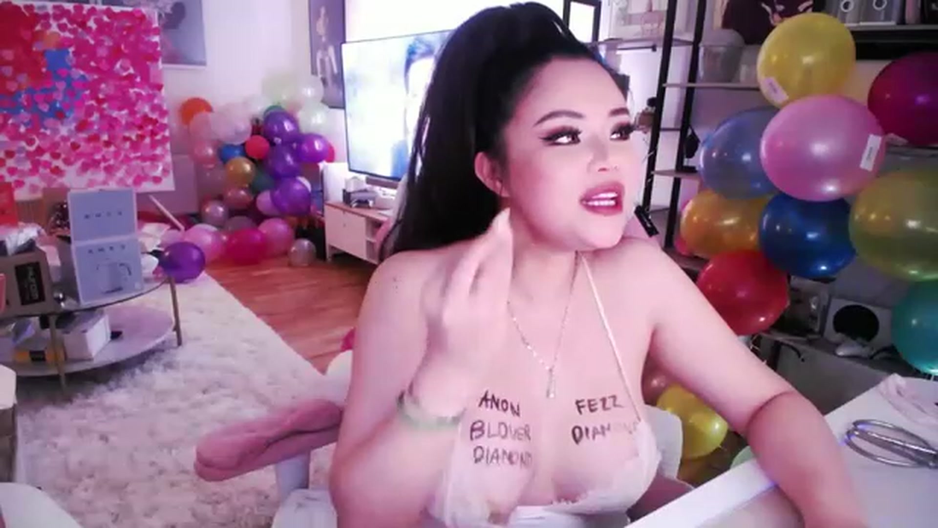 Gallery image thumbnail from SwtSunny's myfreecams stream on, 01/29/2023, 05:41 image 15 of 20