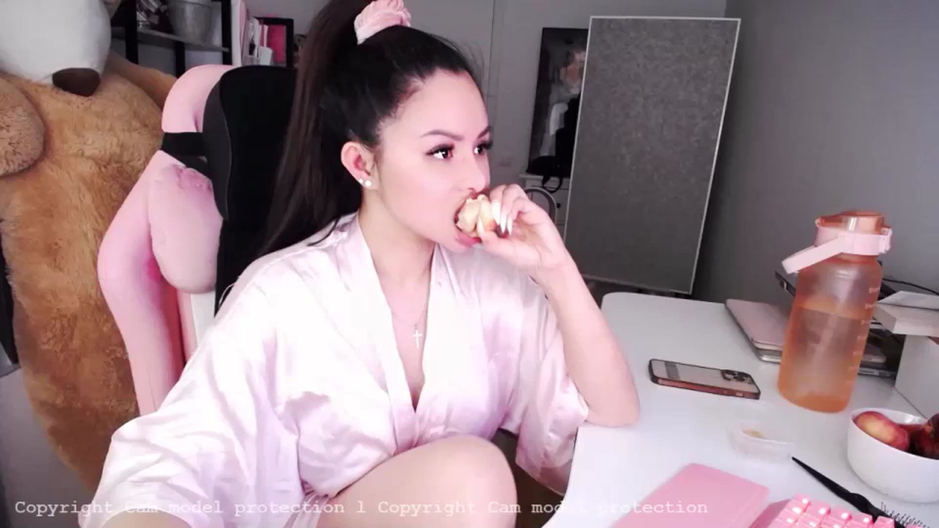 Gallery image thumbnail from SwtSunny's myfreecams stream on, 09/10/2023, 01:57 image 3 of 20