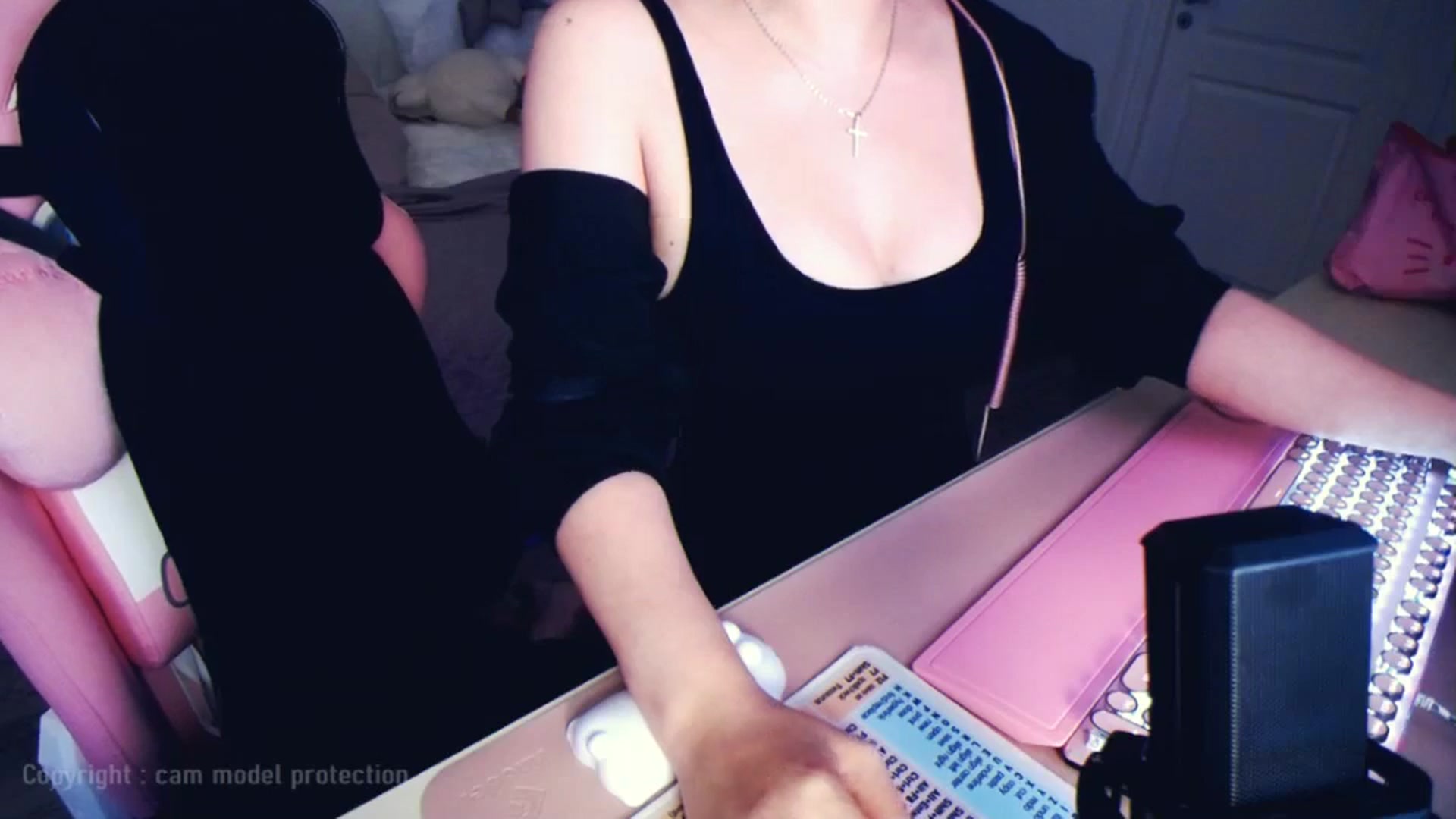 Gallery image thumbnail from SwtSunny's myfreecams stream on, 01/04/2025, 22:22 image 14 of 20