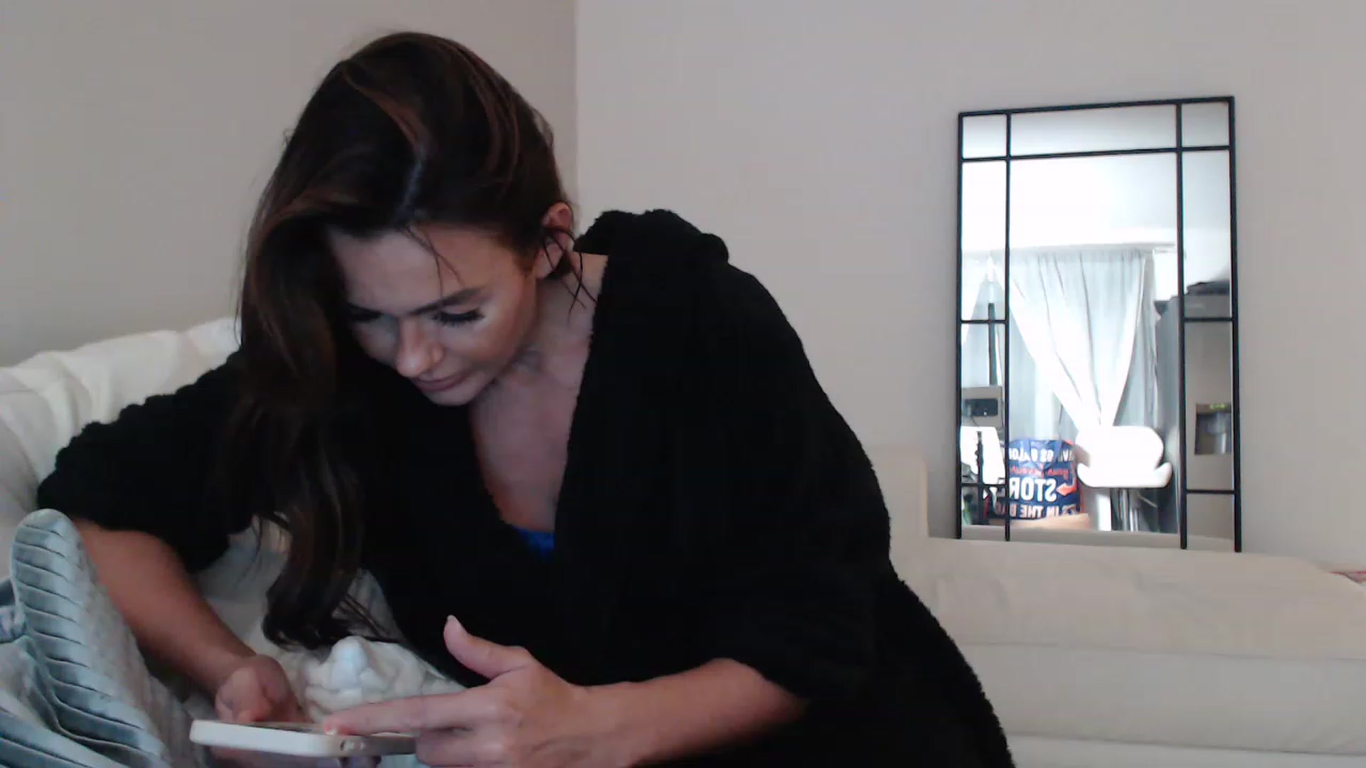 Gallery image thumbnail from SxybrtishMILF's myfreecams stream on, 11/15/2022, 17:24 image 8 of 20