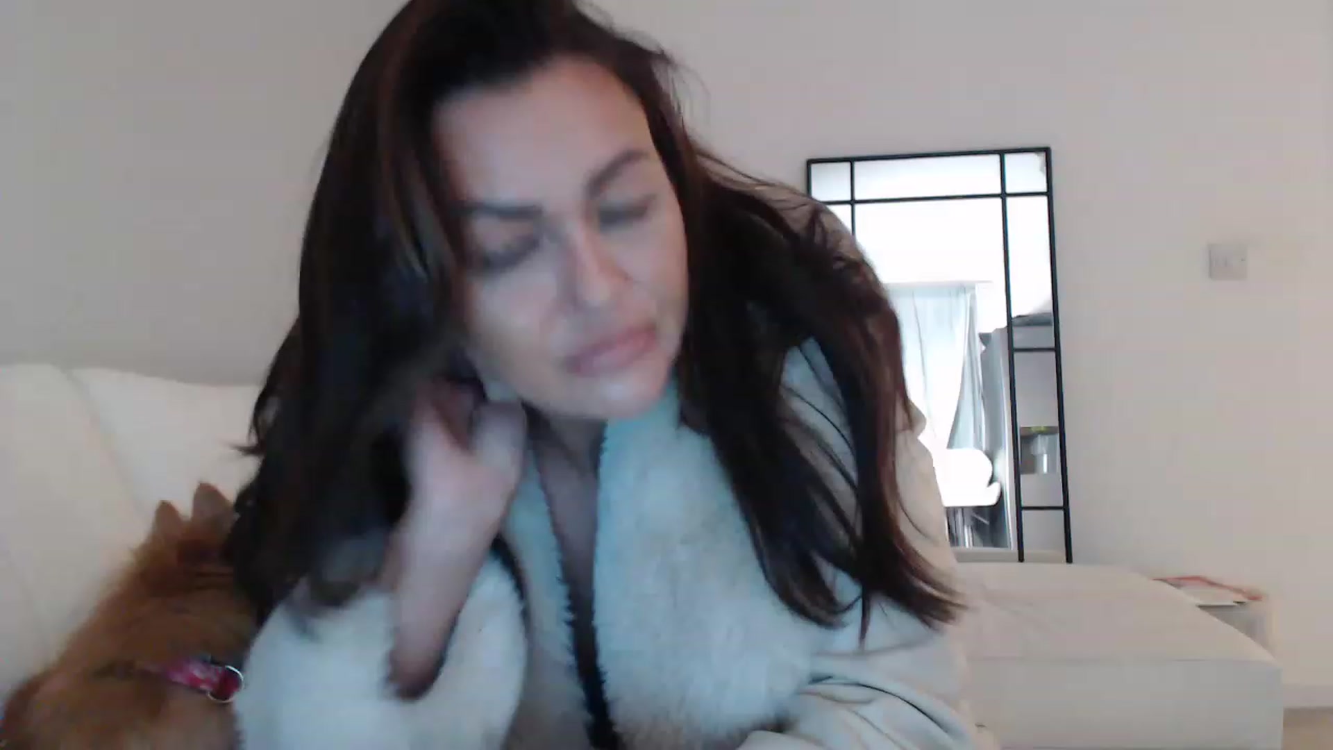 Gallery image thumbnail from SxybrtishMILF's myfreecams stream on, 11/15/2022, 19:30 image 17 of 20