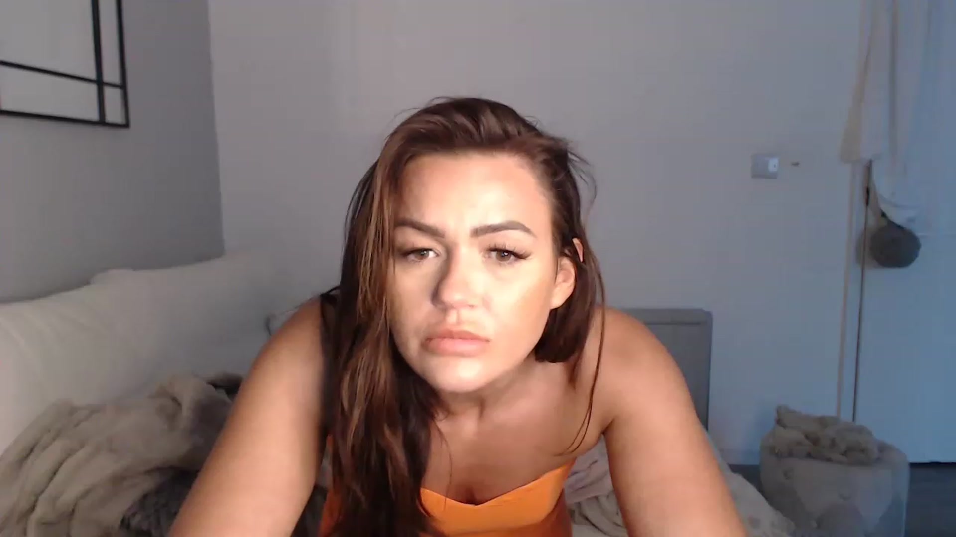 Gallery image thumbnail from SxybrtishMILF's myfreecams stream on, 12/20/2022, 11:32 image 19 of 20