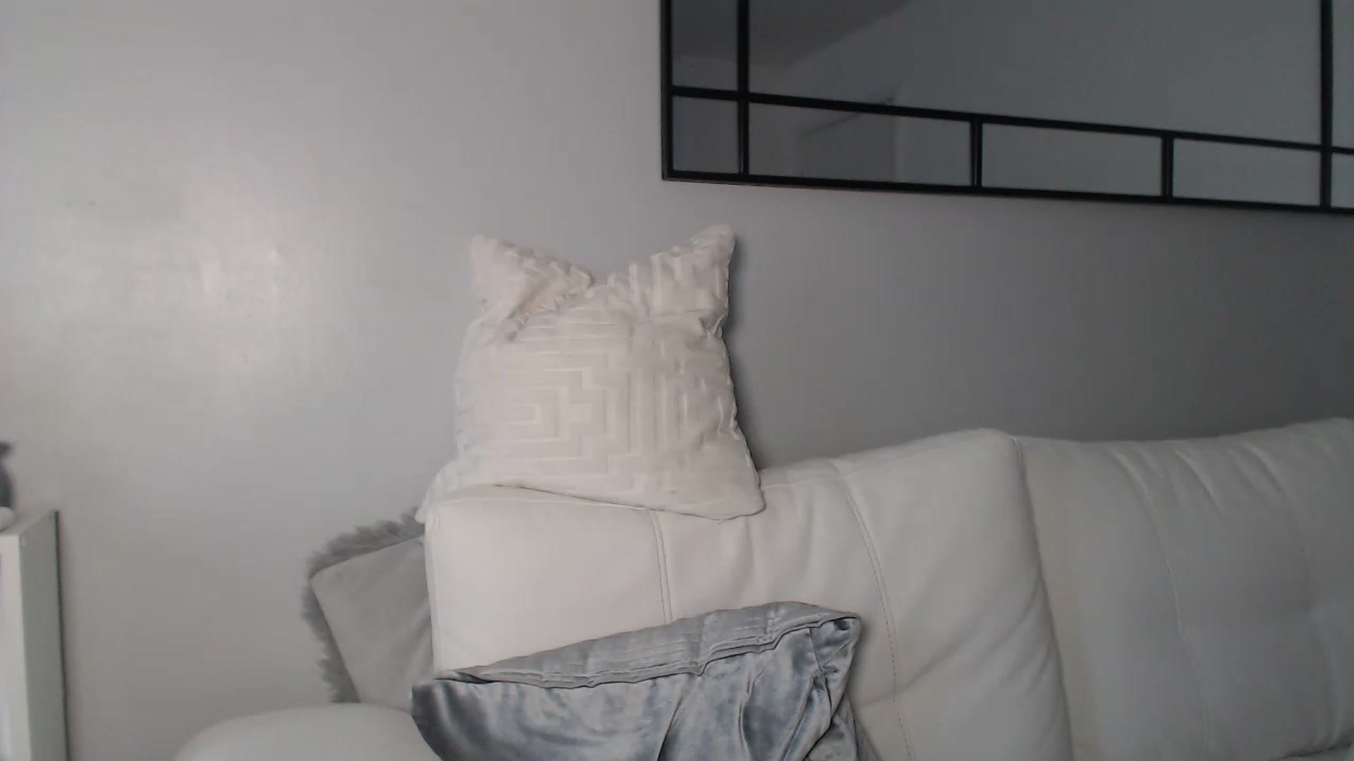 Gallery image thumbnail from SxybrtishMILF's myfreecams stream on, 01/03/2023, 09:38 image 10 of 20