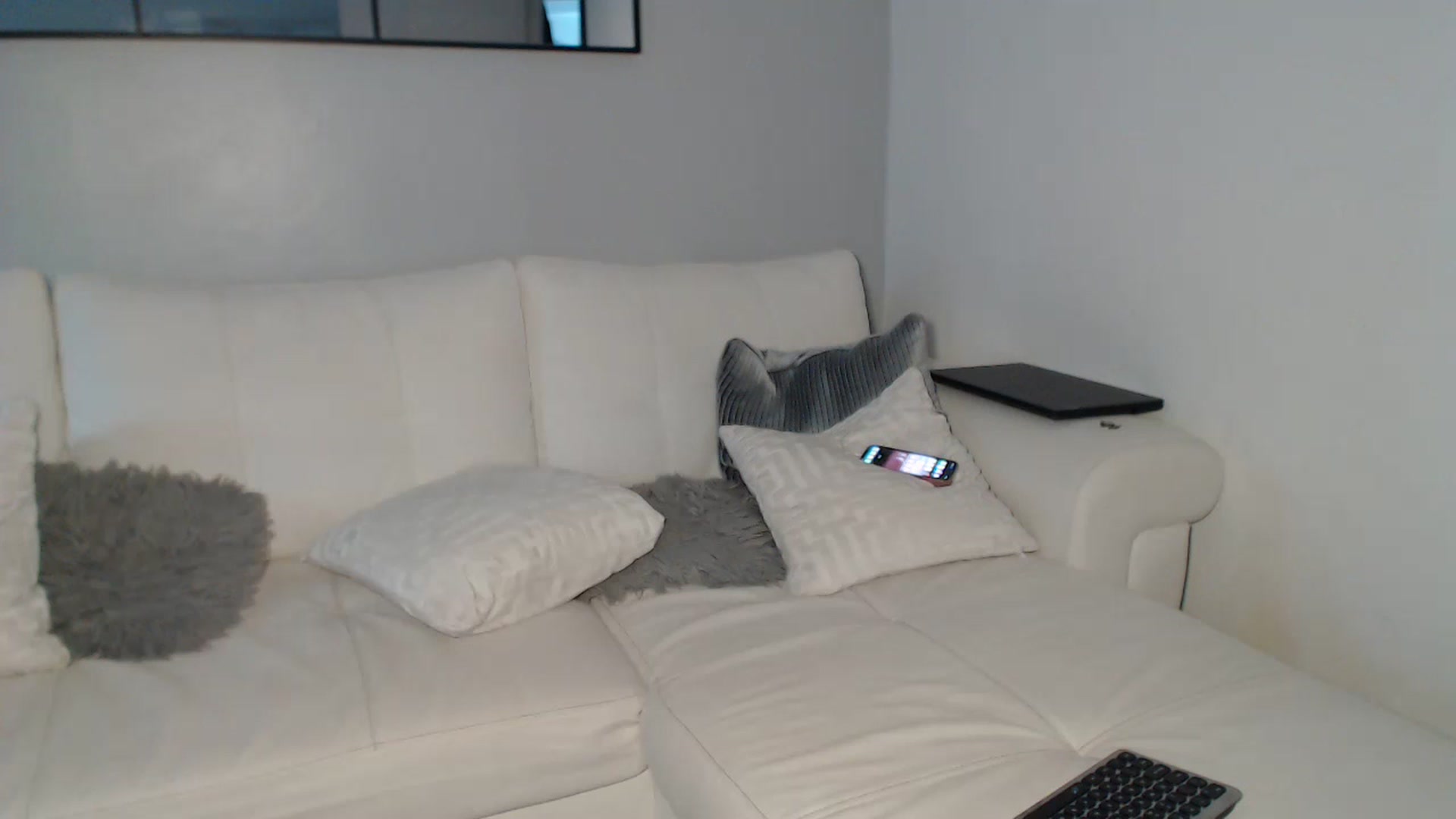 Gallery image thumbnail from SxybrtishMILF's myfreecams stream on, 08/19/2023, 19:13 image 7 of 20