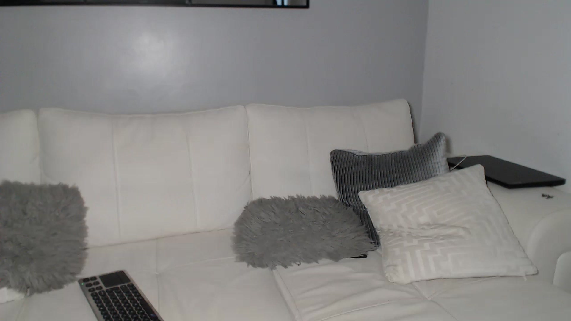 Gallery image thumbnail from SxybrtishMILF's myfreecams stream on, 08/19/2023, 20:14 image 14 of 20