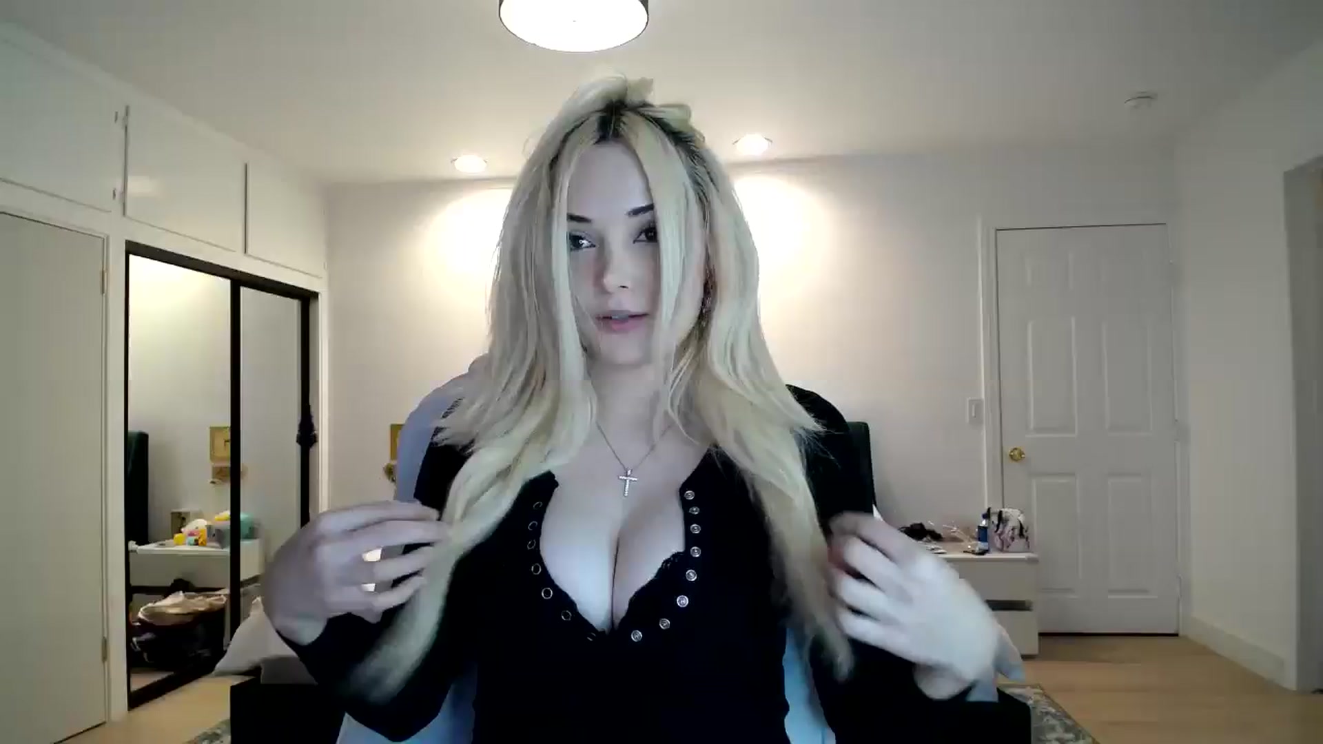 Gallery image thumbnail from SykoSadBby's myfreecams stream on, 11/21/2025, 04:18 image 1 of 20