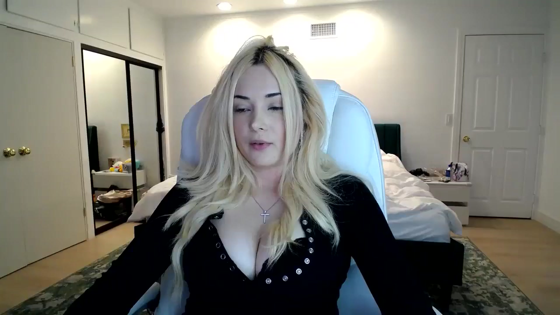 Gallery image thumbnail from SykoSadBby's myfreecams stream on, 11/21/2025, 04:18 image 14 of 20