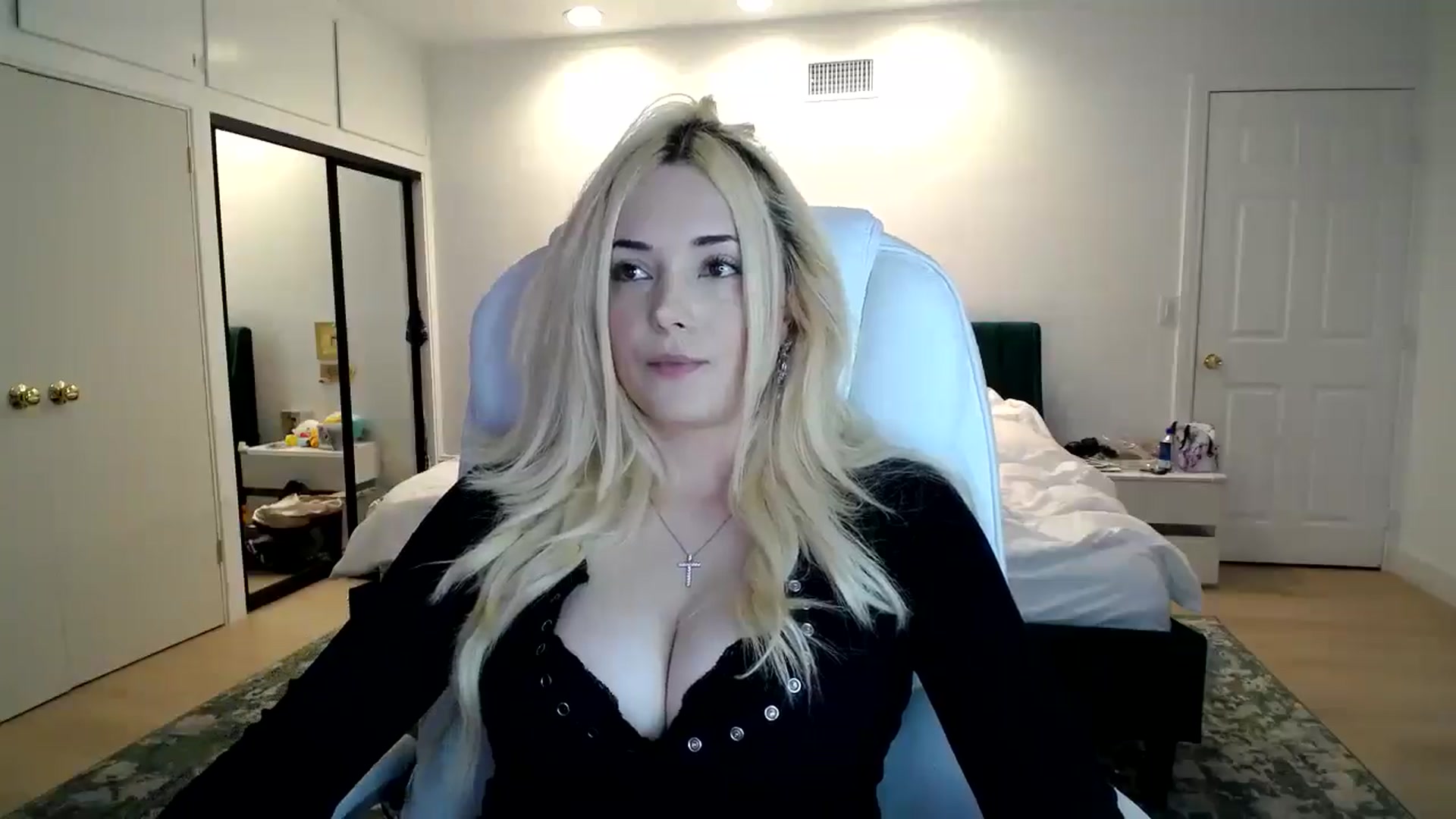 Gallery image thumbnail from SykoSadBby's myfreecams stream on, 11/21/2025, 04:18 image 15 of 20