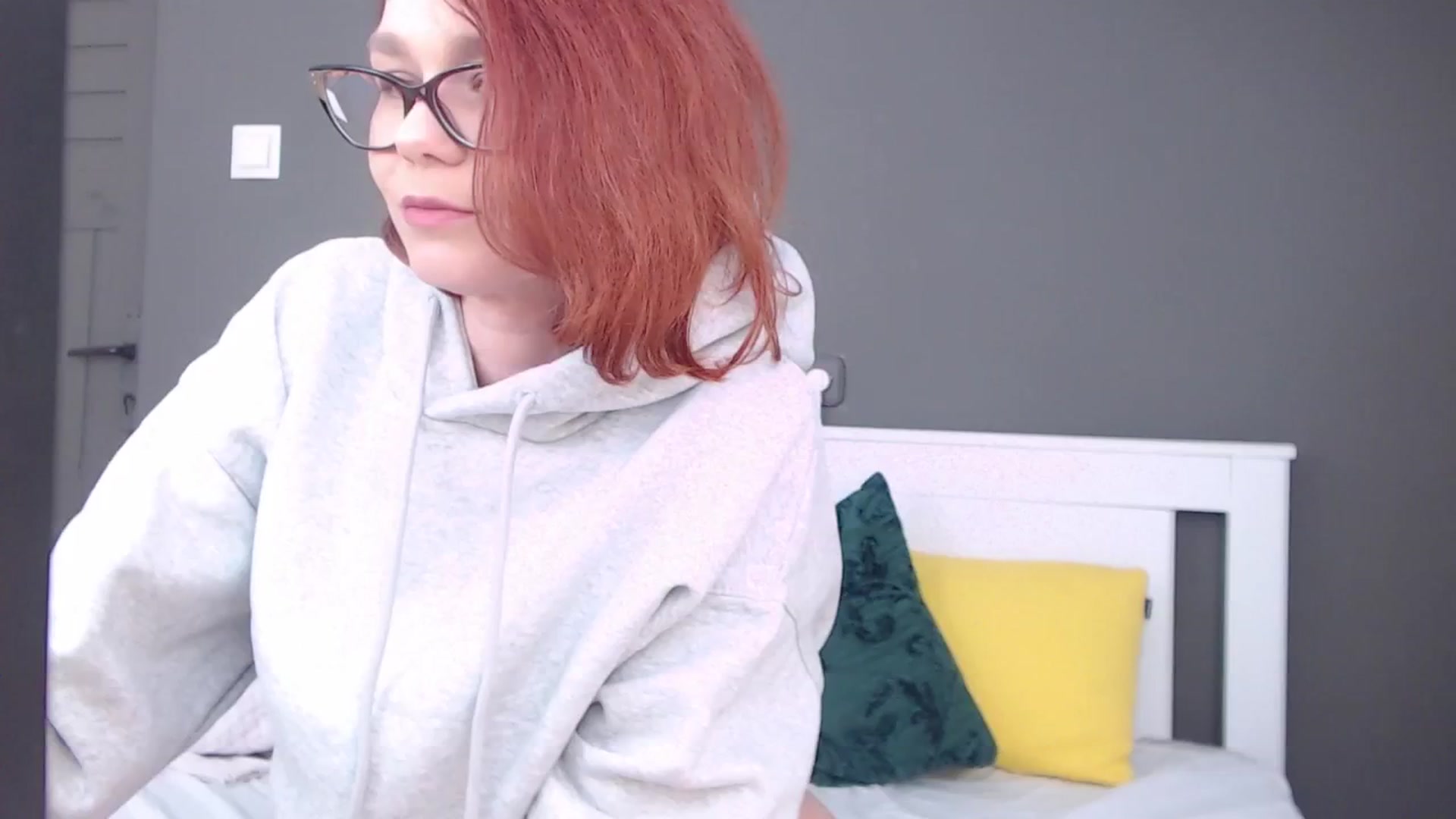 Gallery image thumbnail from Syllena's myfreecams stream on, 01/22/2026, 03:17 image 18 of 20