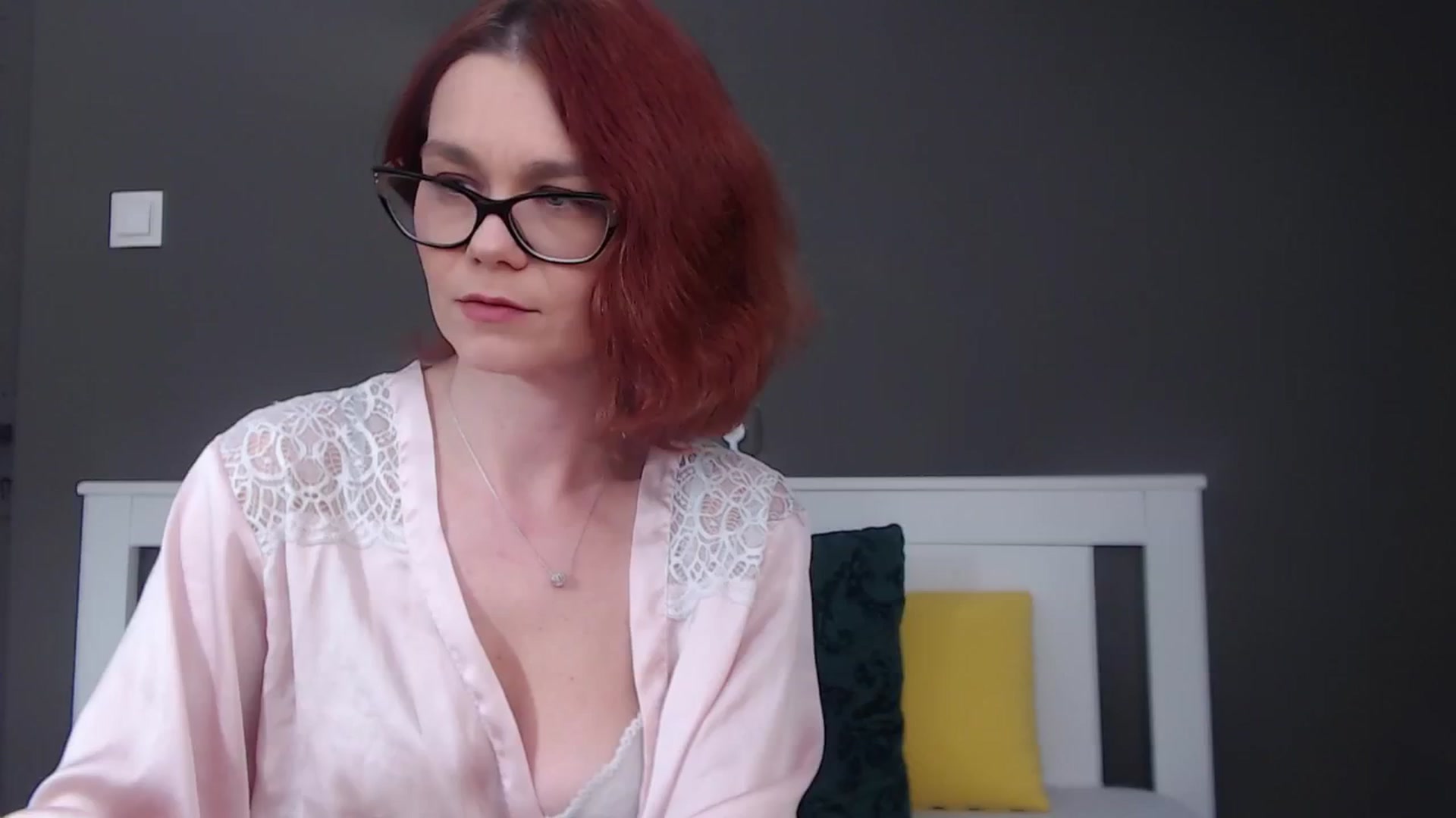 Gallery image thumbnail from Syllena's myfreecams stream on, 01/28/2026, 03:44 image 2 of 20