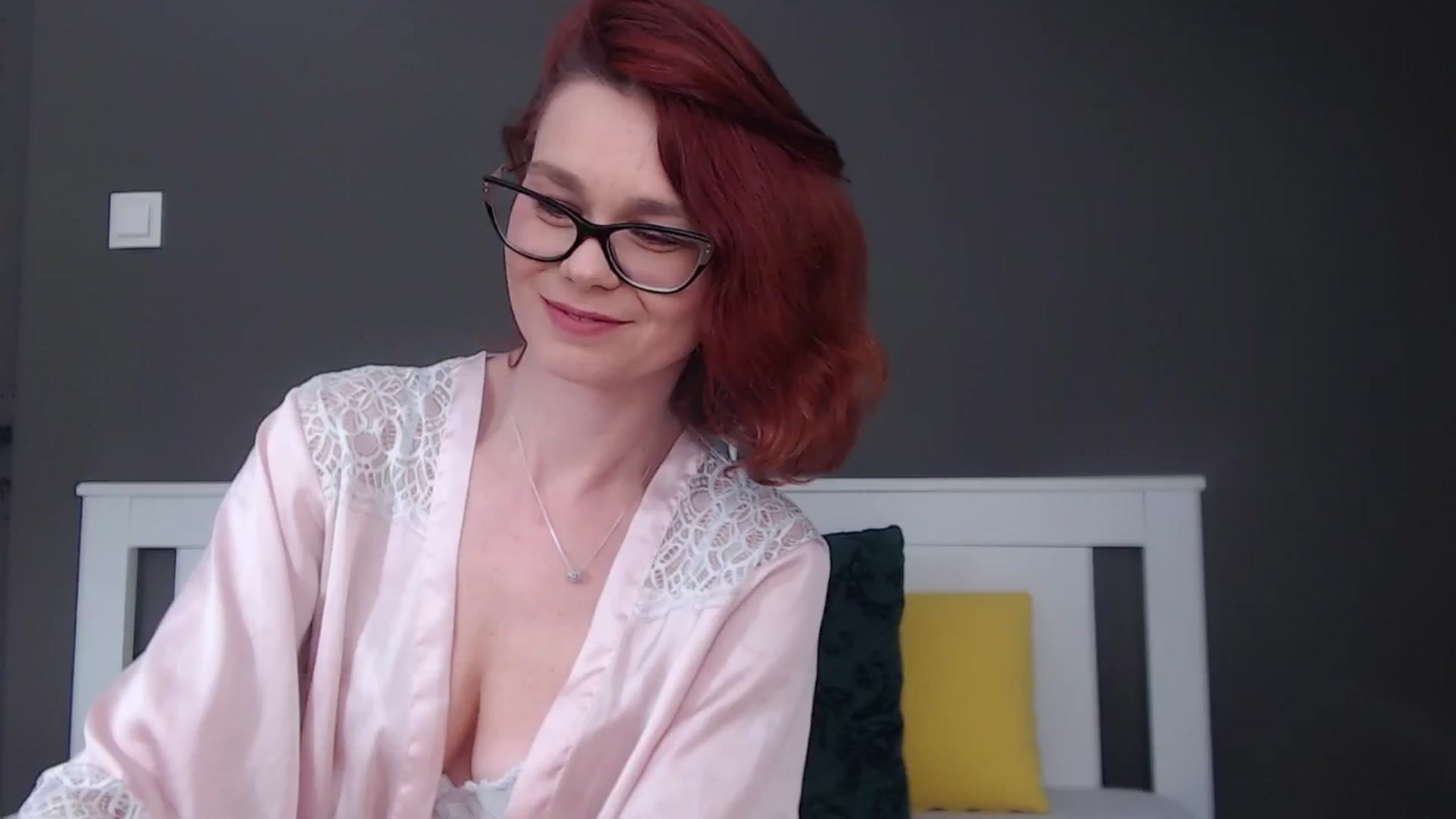 Gallery image thumbnail from Syllena's myfreecams stream on, 01/28/2026, 03:44 image 7 of 20