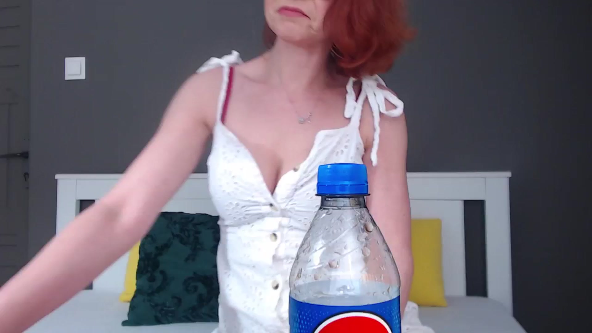Gallery image thumbnail from Syllena's myfreecams stream on, 01/29/2026, 01:12 image 17 of 20
