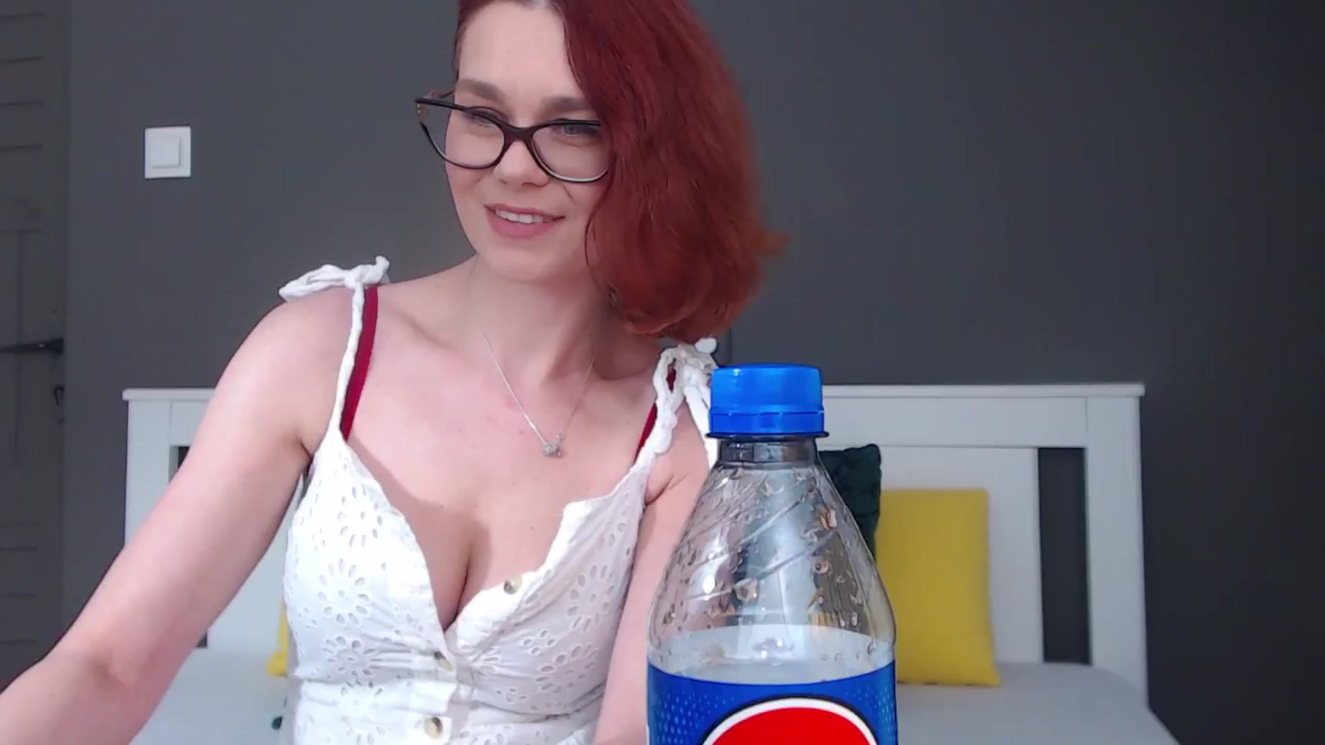 Gallery image thumbnail from Syllena's myfreecams stream on, 01/29/2026, 01:12 image 18 of 20
