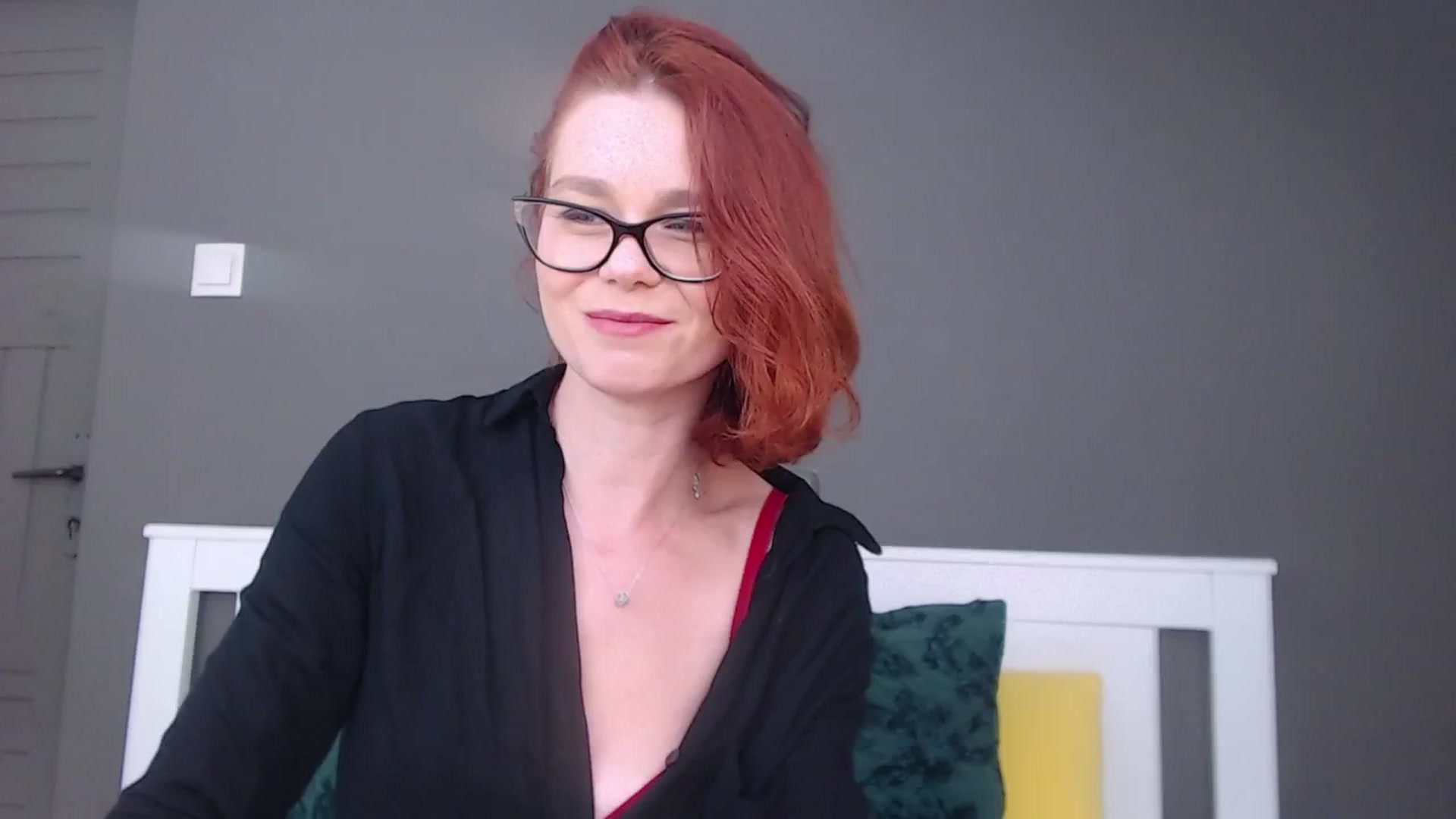 Gallery image thumbnail from Syllena's myfreecams stream on, 02/10/2026, 01:53 image 3 of 20