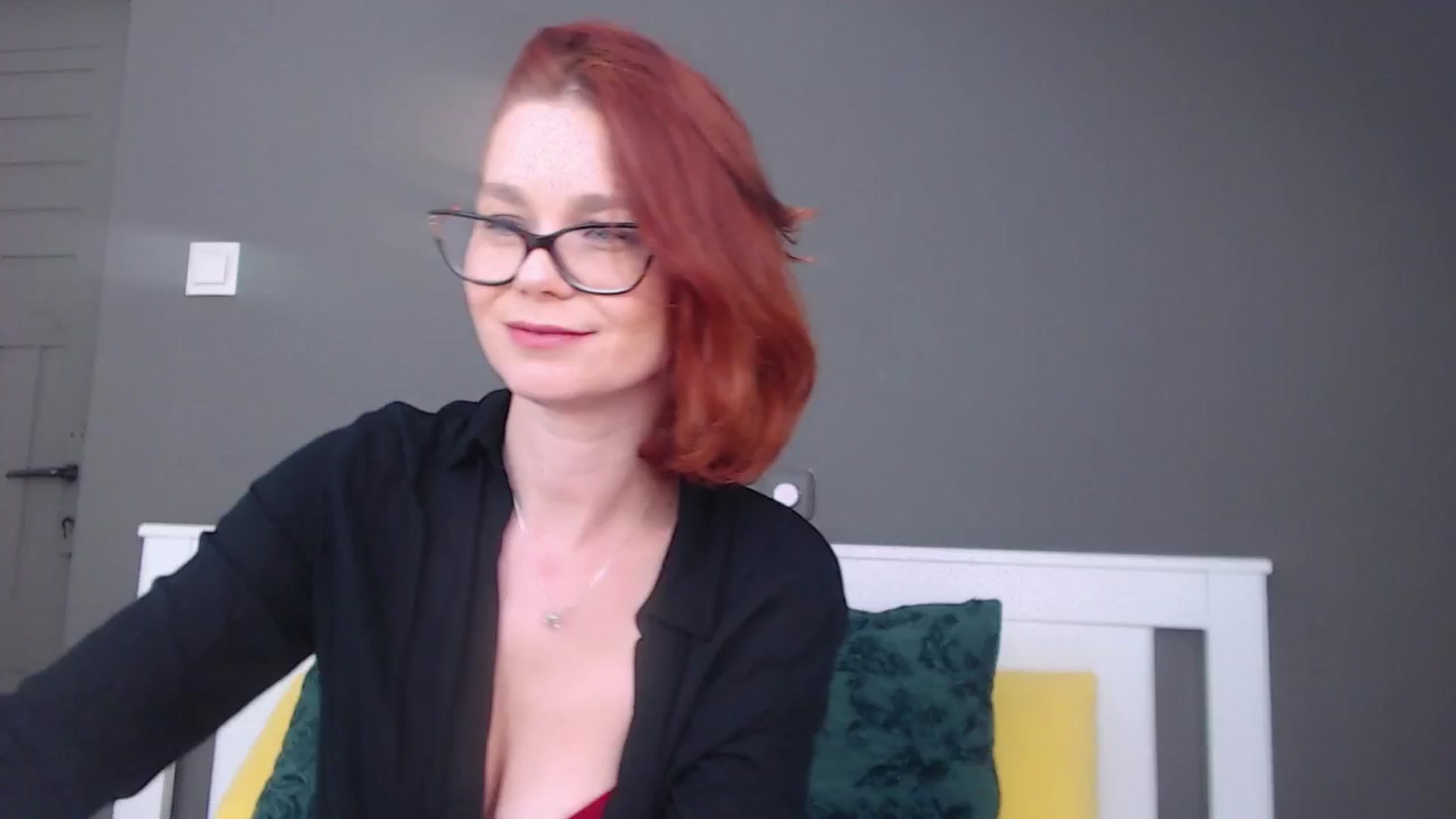 Gallery image thumbnail from Syllena's myfreecams stream on, 02/10/2026, 01:53 image 13 of 20