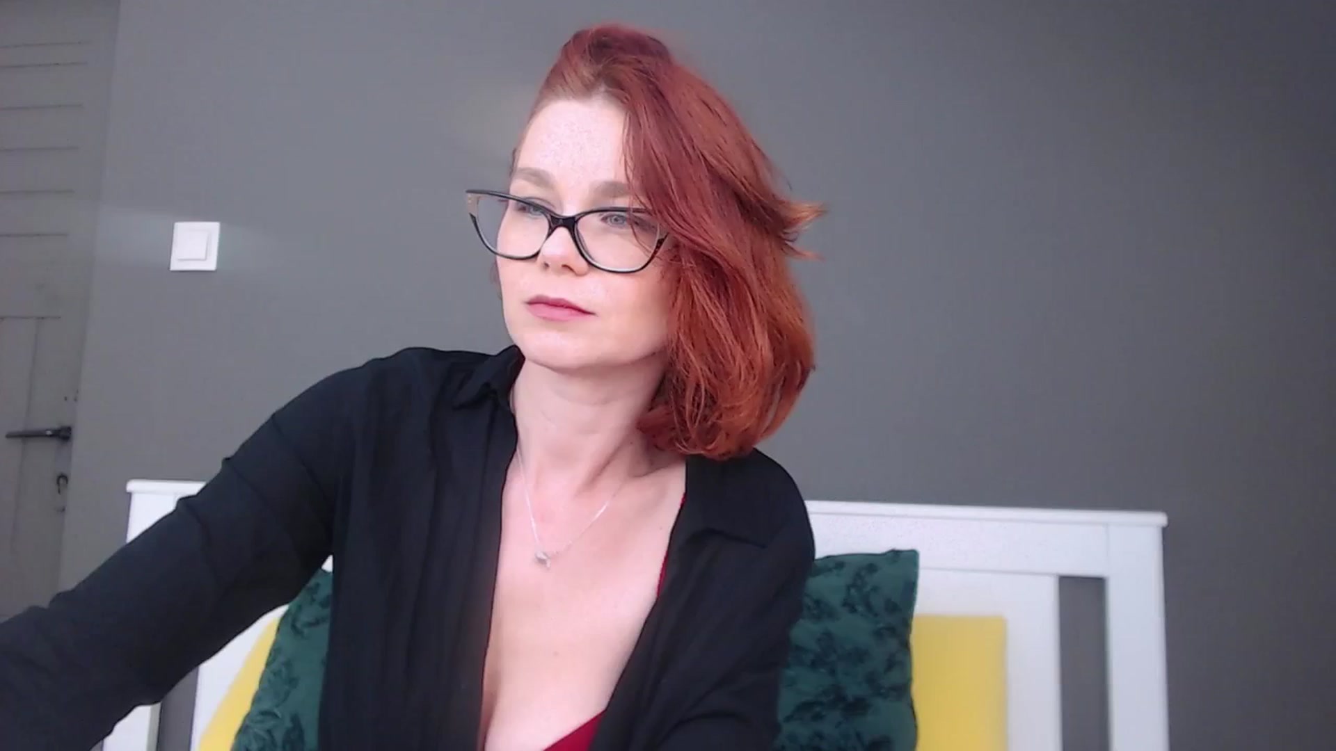 Gallery image thumbnail from Syllena's myfreecams stream on, 02/10/2026, 01:53 image 12 of 20