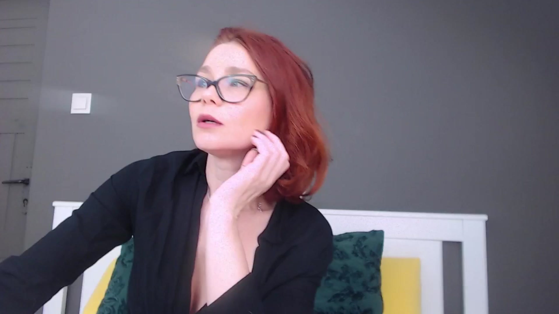 Gallery image thumbnail from Syllena's myfreecams stream on, 02/10/2026, 01:53 image 6 of 20