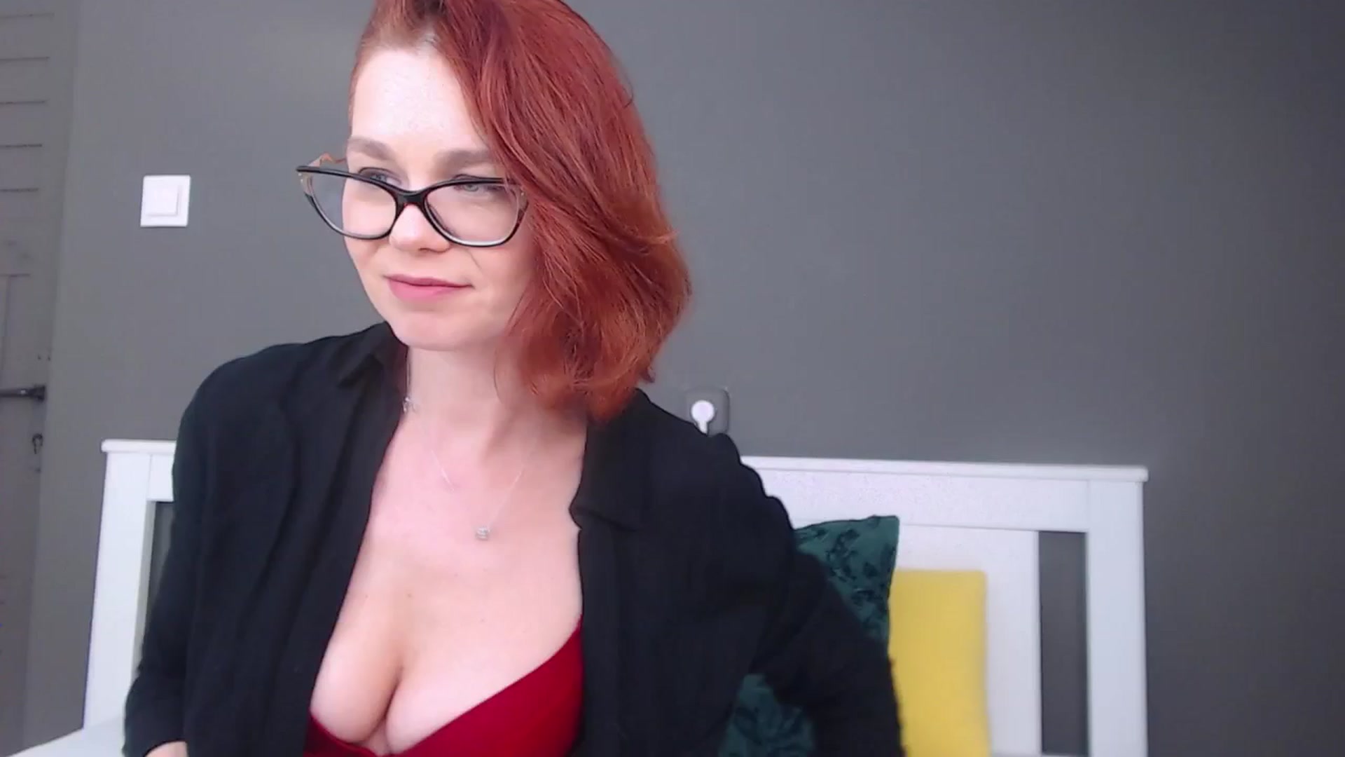 Gallery image thumbnail from Syllena's myfreecams stream on, 02/10/2026, 03:12 image 11 of 20