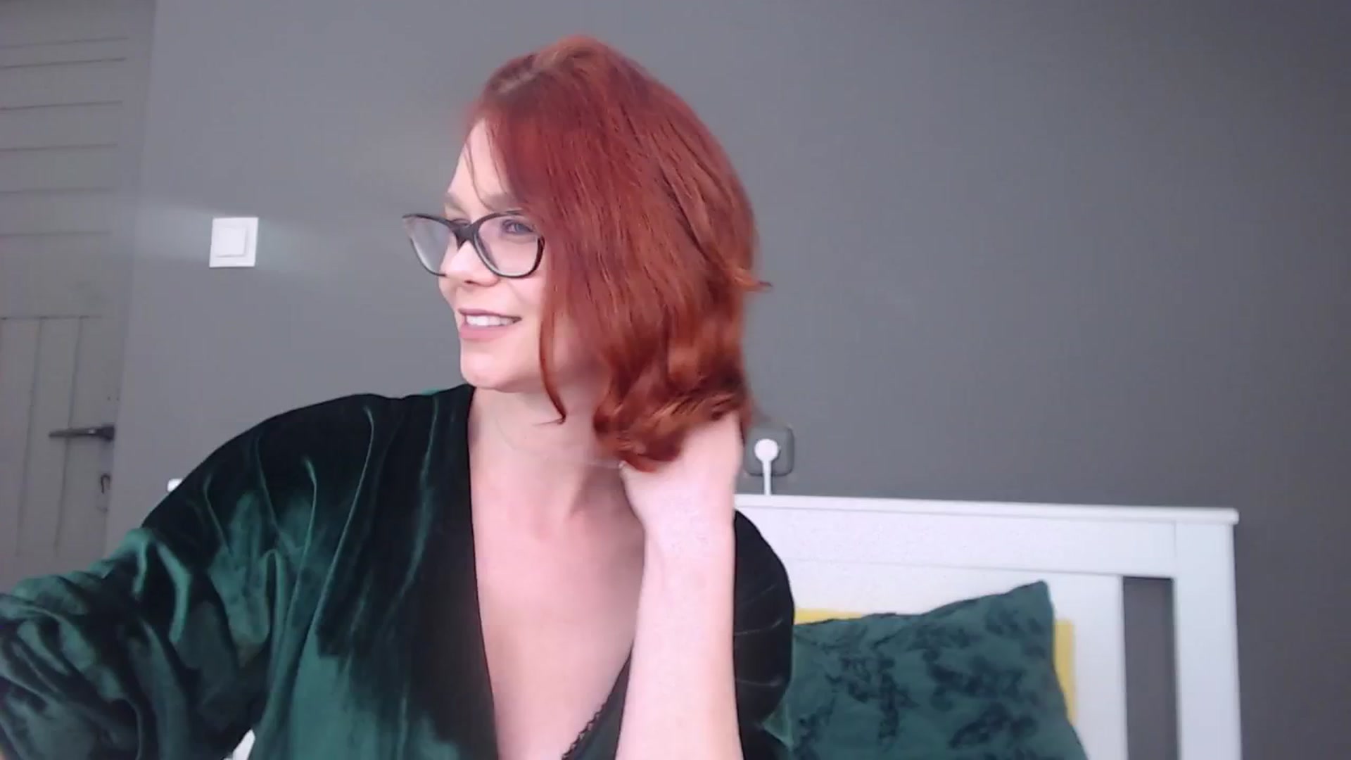 Gallery image thumbnail from Syllena's myfreecams stream on, 02/11/2026, 04:11 image 5 of 20