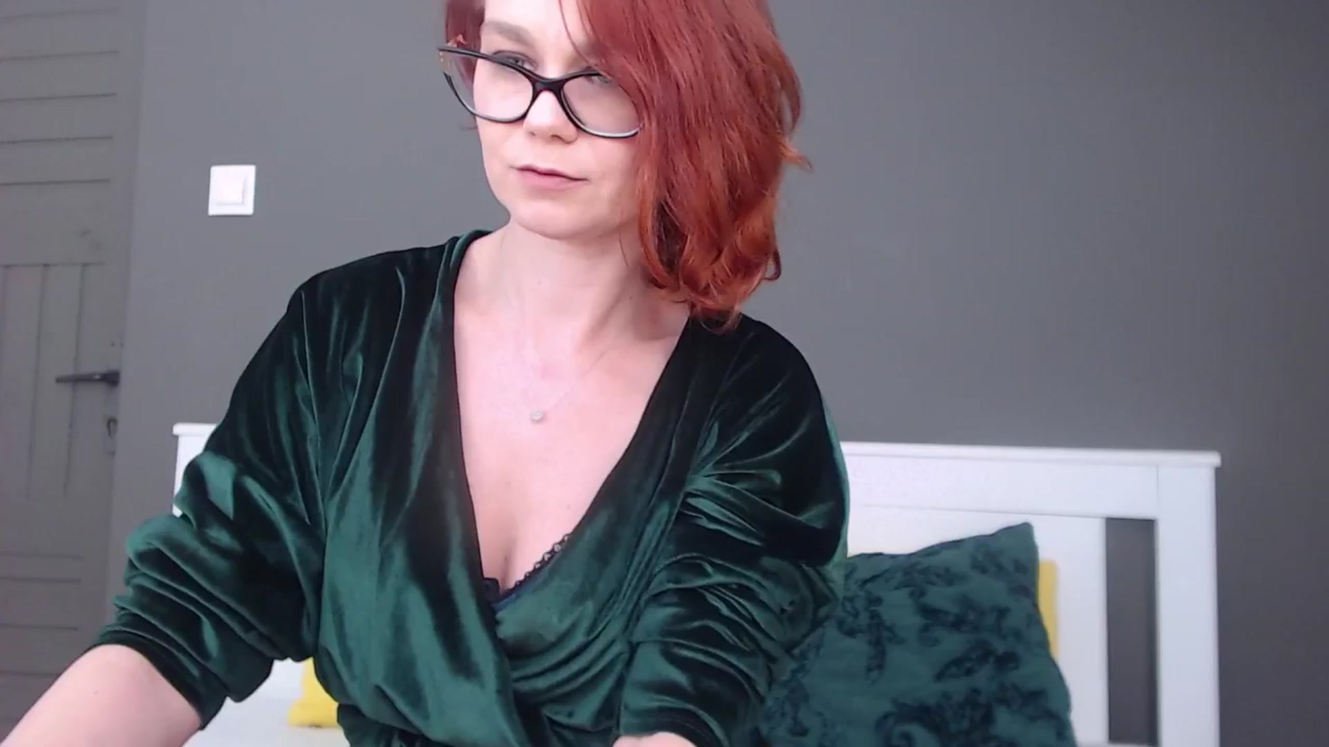 Gallery image thumbnail from Syllena's myfreecams stream on, 02/11/2026, 04:11 image 19 of 20