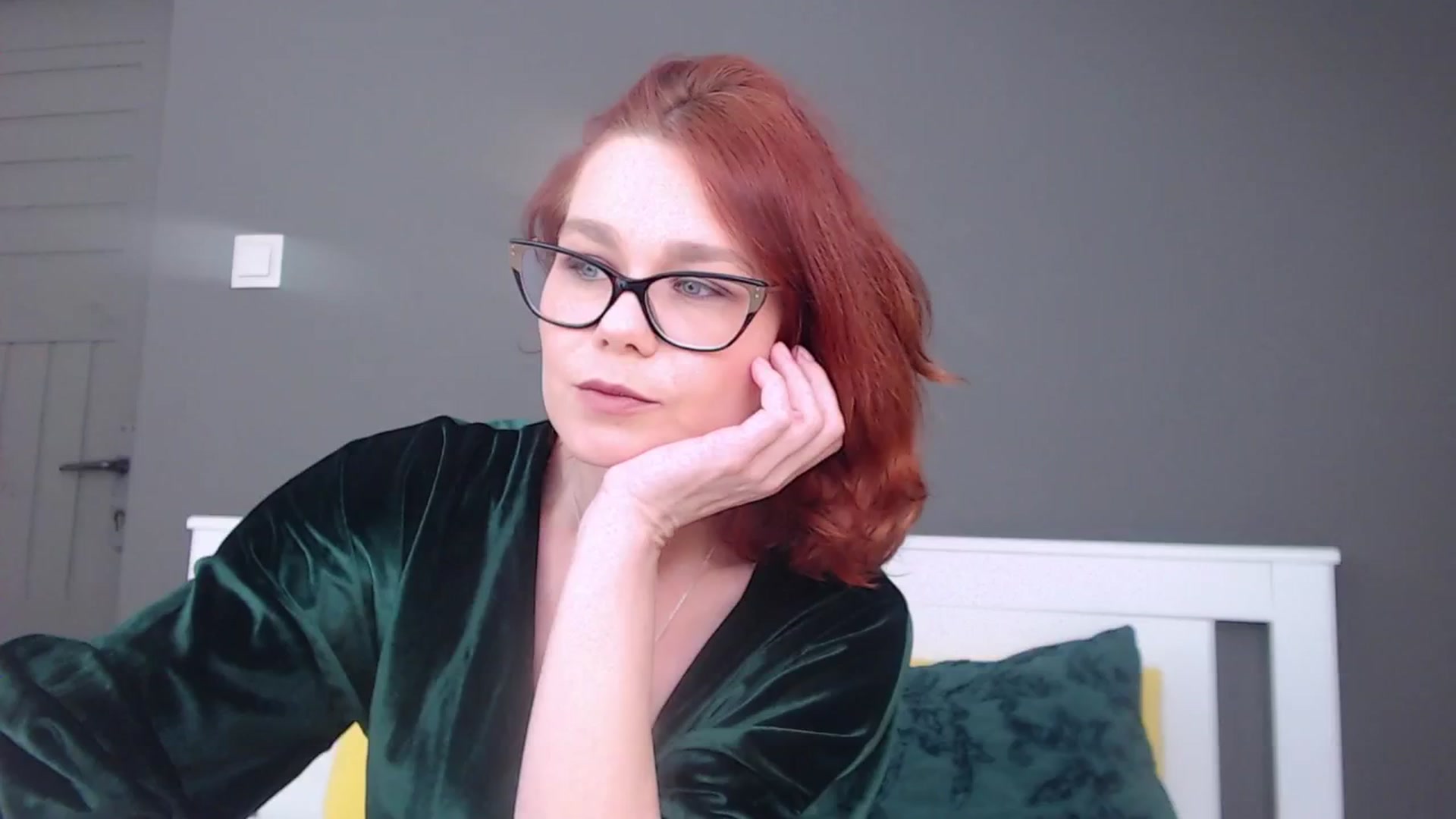 Gallery image thumbnail from Syllena's myfreecams stream on, 02/11/2026, 04:11 image 11 of 20