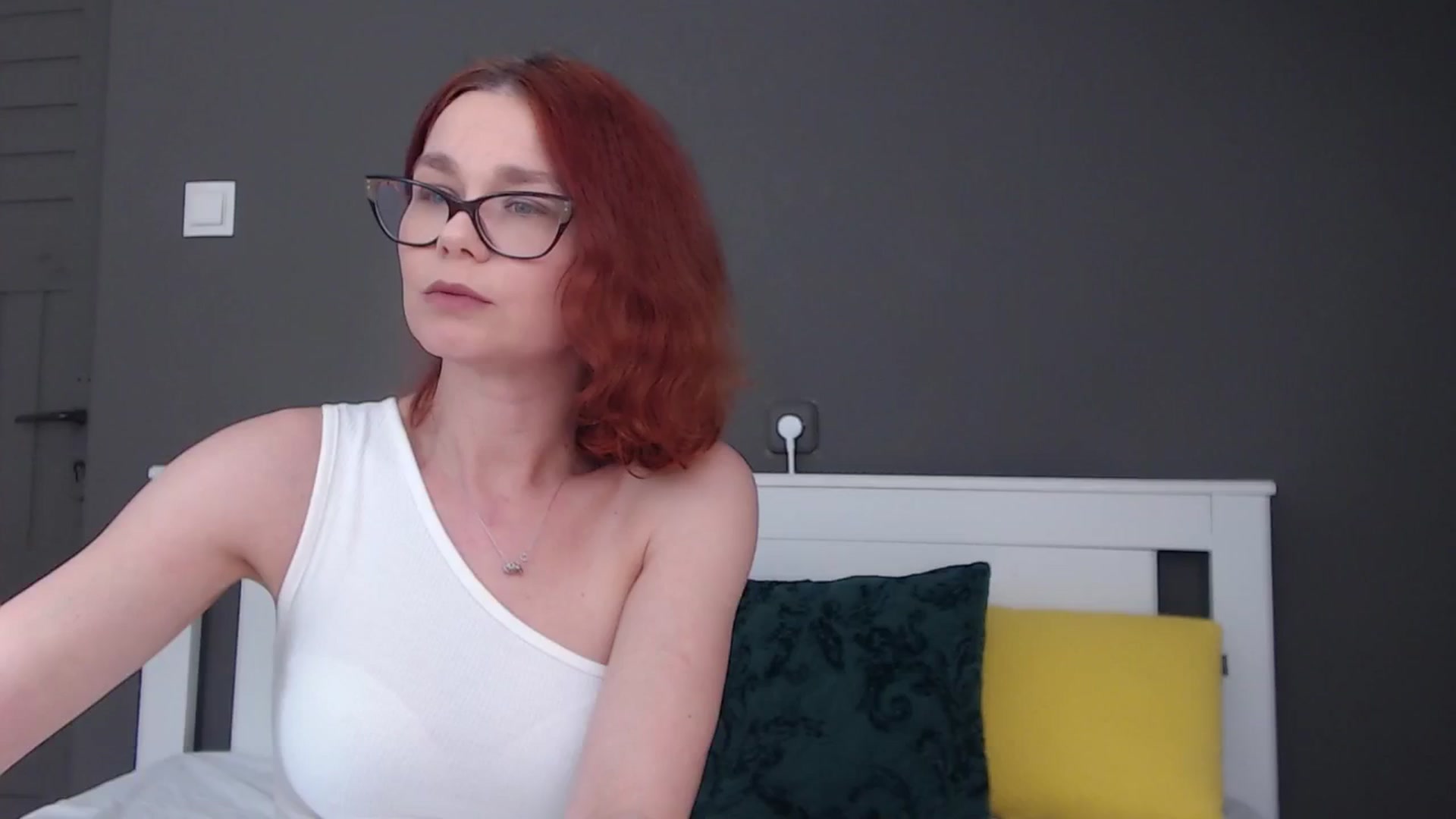 Gallery image thumbnail from Syllena's myfreecams stream on, 03/04/2026, 03:10 image 20 of 20
