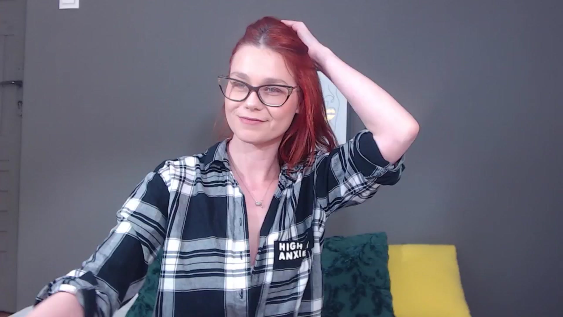 Gallery image thumbnail from Syllena's myfreecams stream on, 04/14/2026, 21:27 image 14 of 20